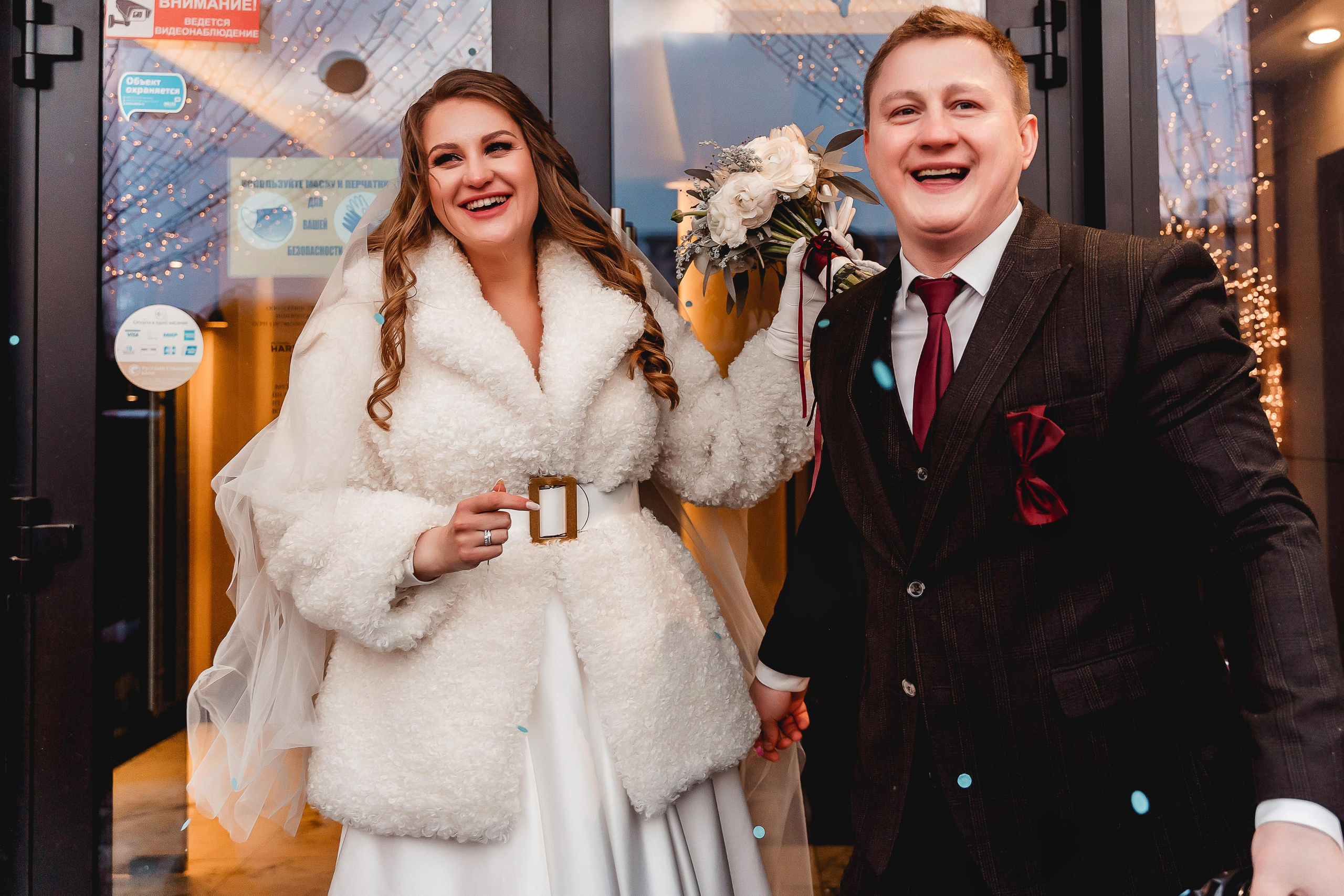 Свадебная фотосессия в Swissôtel Красные Холмы 5* для Нэлли и Ивана