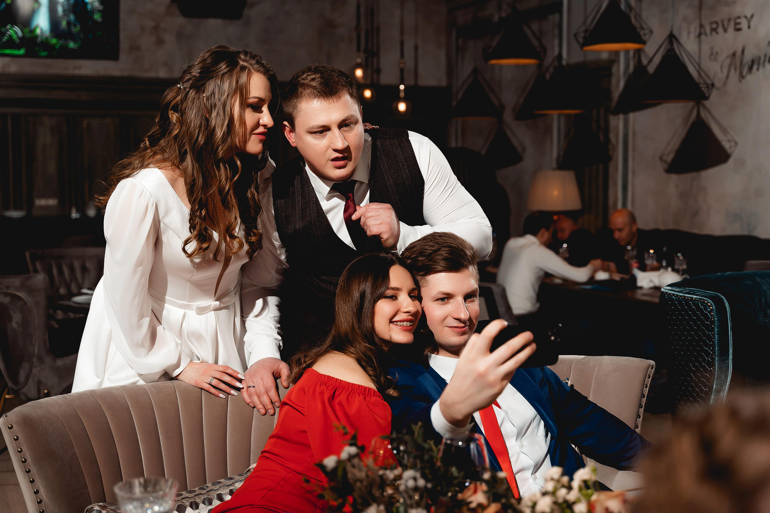 Свадебная фотосессия в Swissôtel Красные Холмы 5* для Нэлли и Ивана