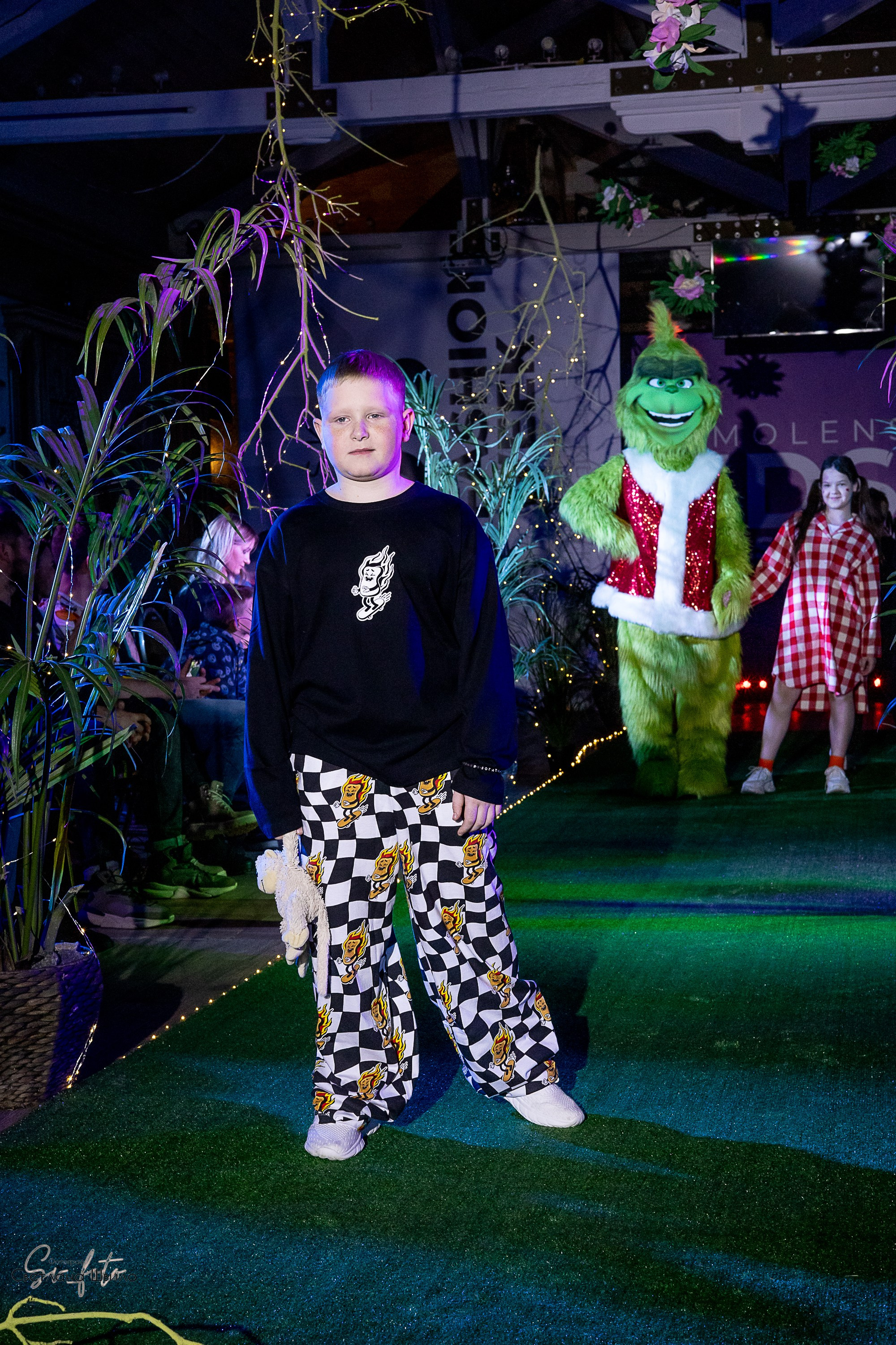 Smolensk Fashion Week_показы_ДЕНЬ 3_ФИНАЛ_Алиса в стране чудес. Главная