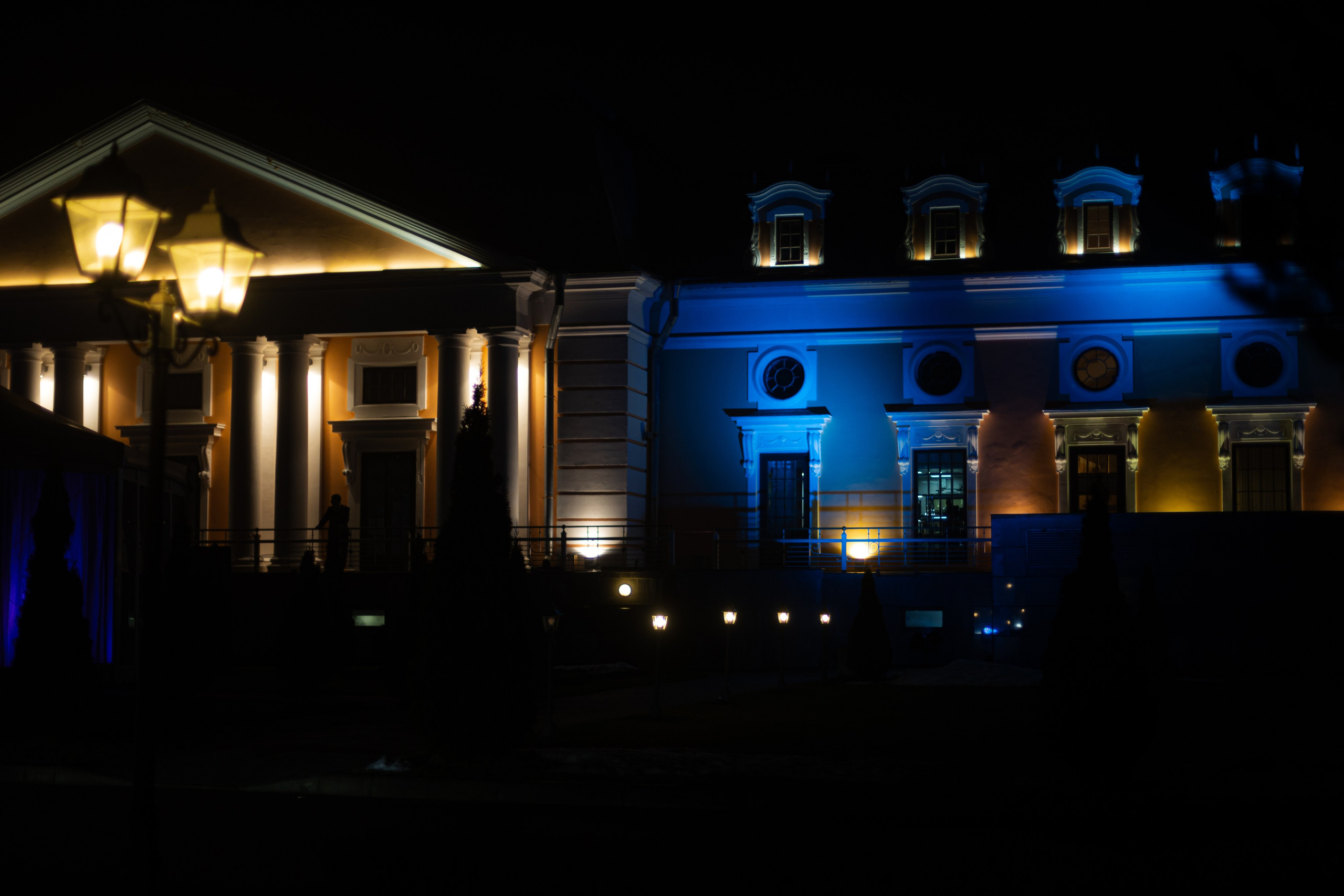 Автопортрет. Летний Дворец в Петергофе. Ваш фотограф — Александра Андрущенко