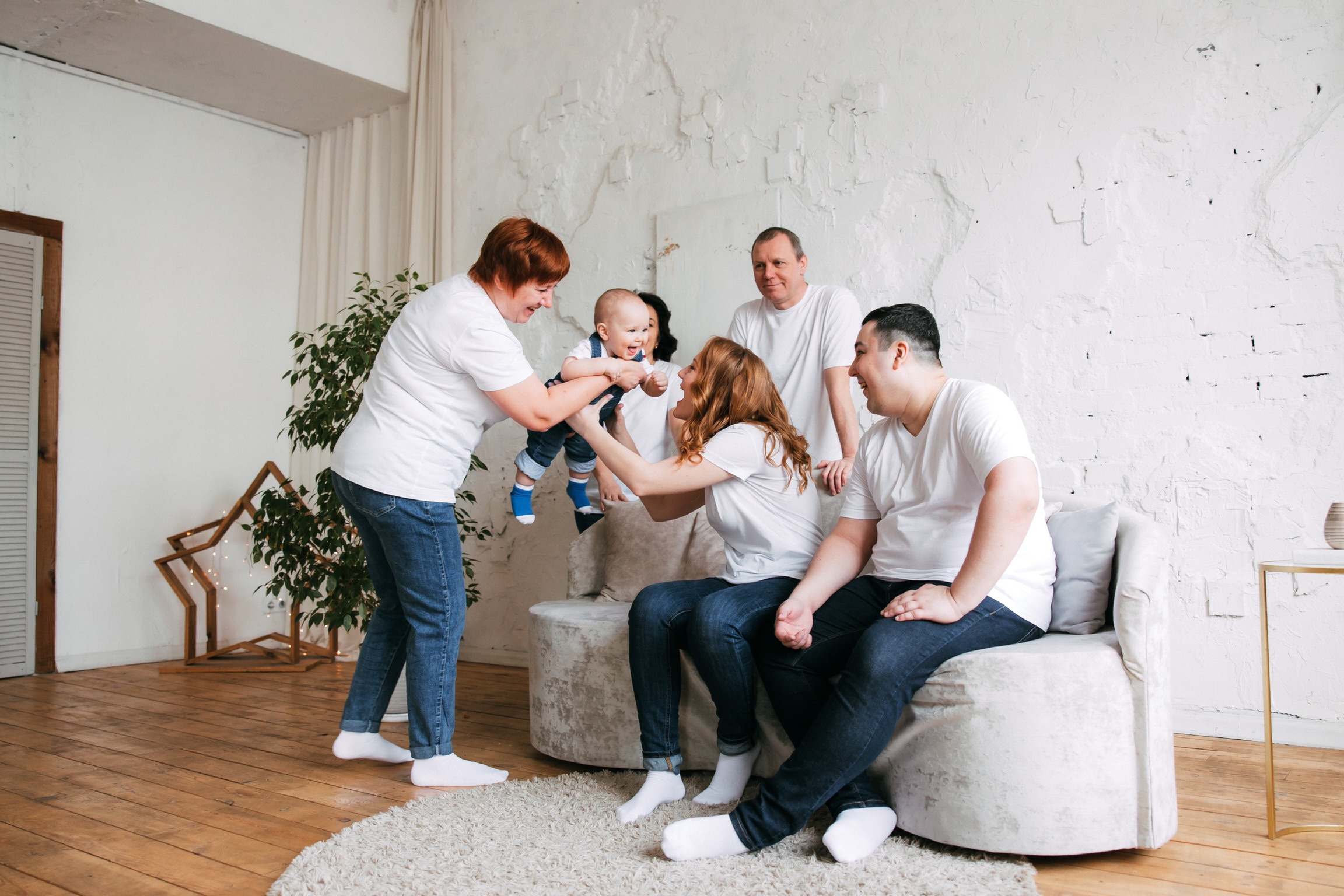 Бахтиёр, Ирина, Евгений, Татьяна, Ольга и Мишутка. Свадебный и семейный фотограф Анна Печенкина