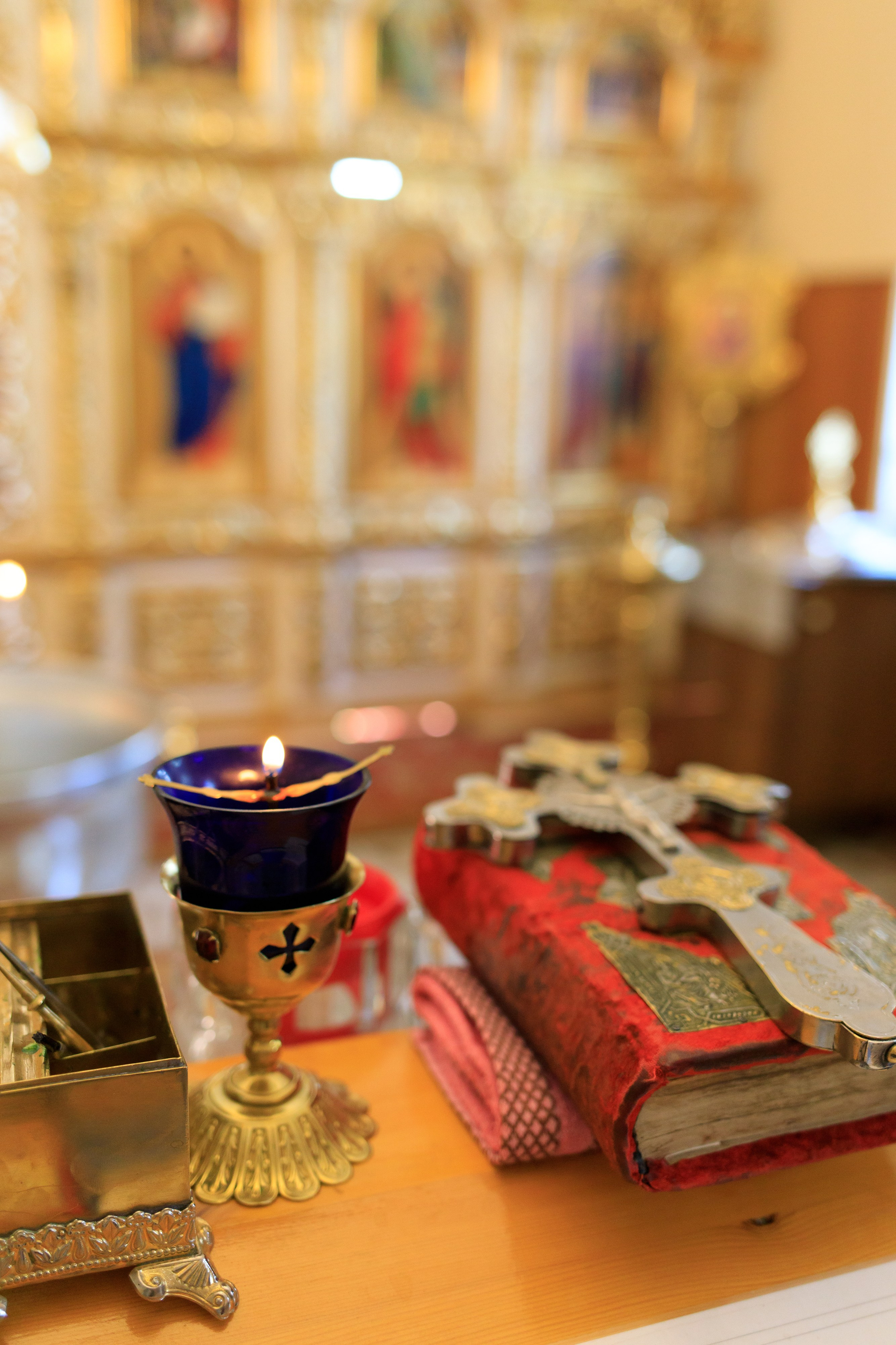 Фотосъёмка таинства крещения и крестин в городах Я фотограф снимающий венчания в городах Минеральные Воды, Пятигорск, Кисловодск, Ессентуки,. Репортажный и свадебный фотограф Пятигорск и КМВ