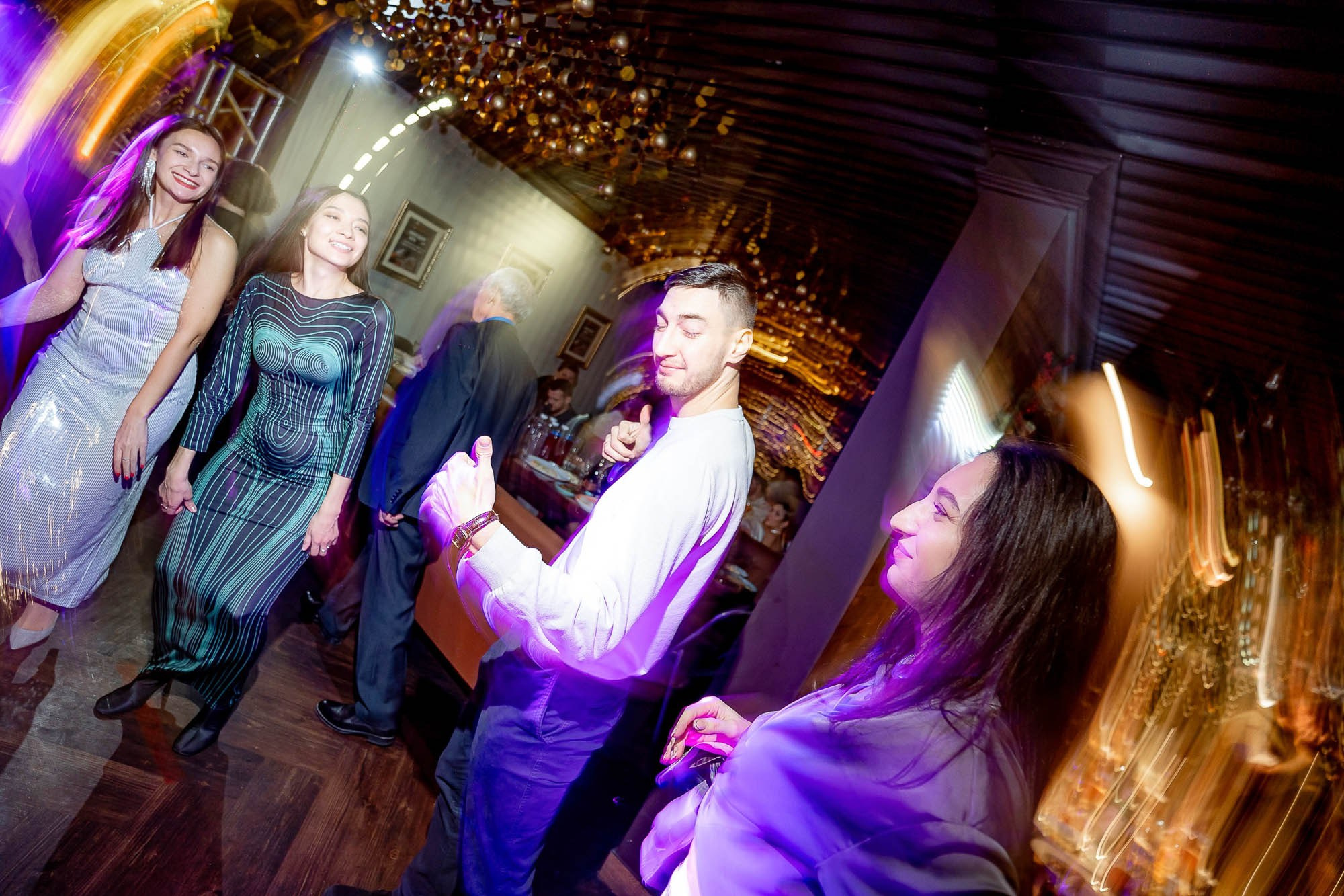 Новый год 2024 в Peoples. Сергей Кошкин. Репортажная и ивент-фотография в Сургуте