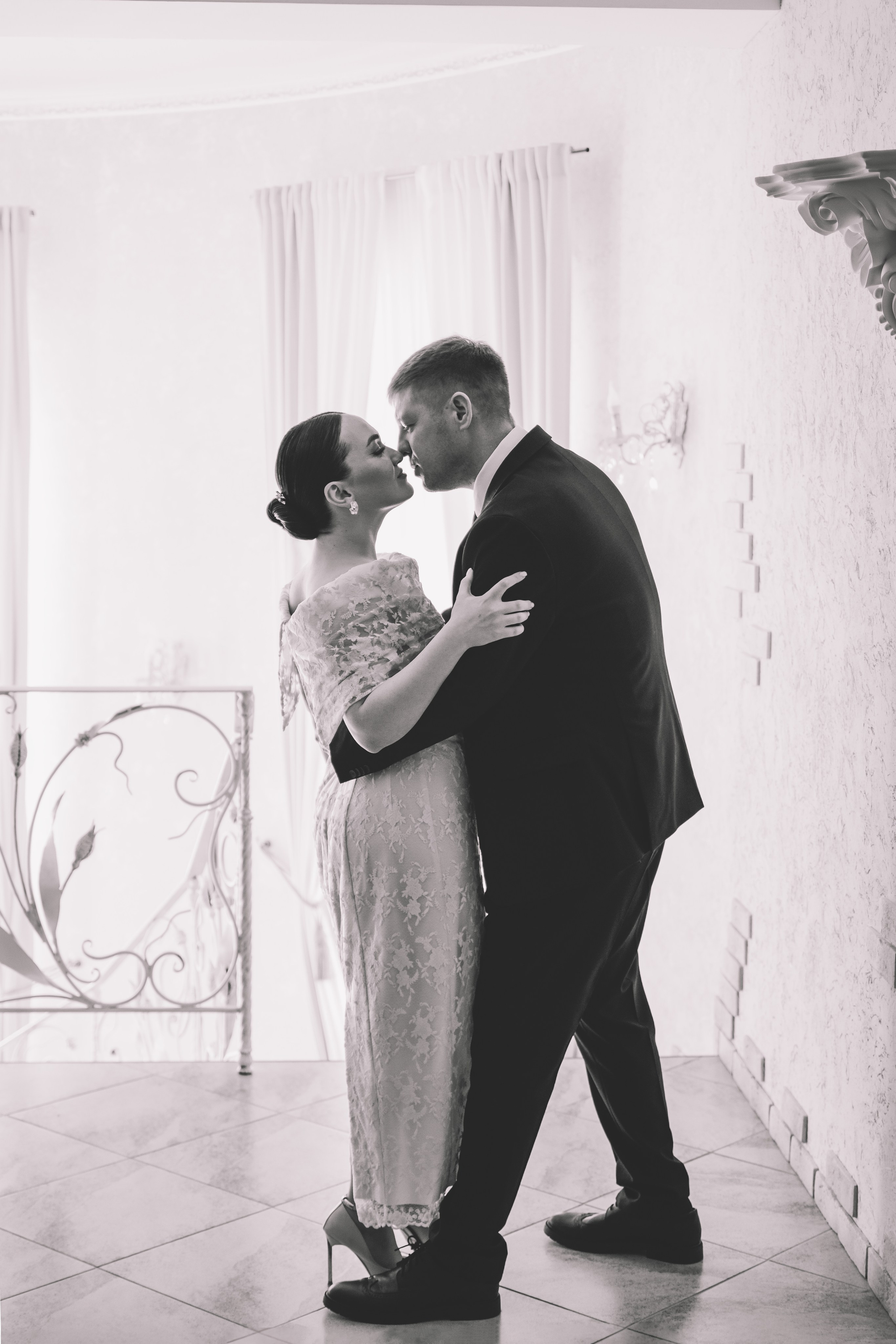 26.04.2025 (Фотосессия, роспись в Онии + фото с банкета). Семейный и свадебный фотограф Губкинский и Ставрополь