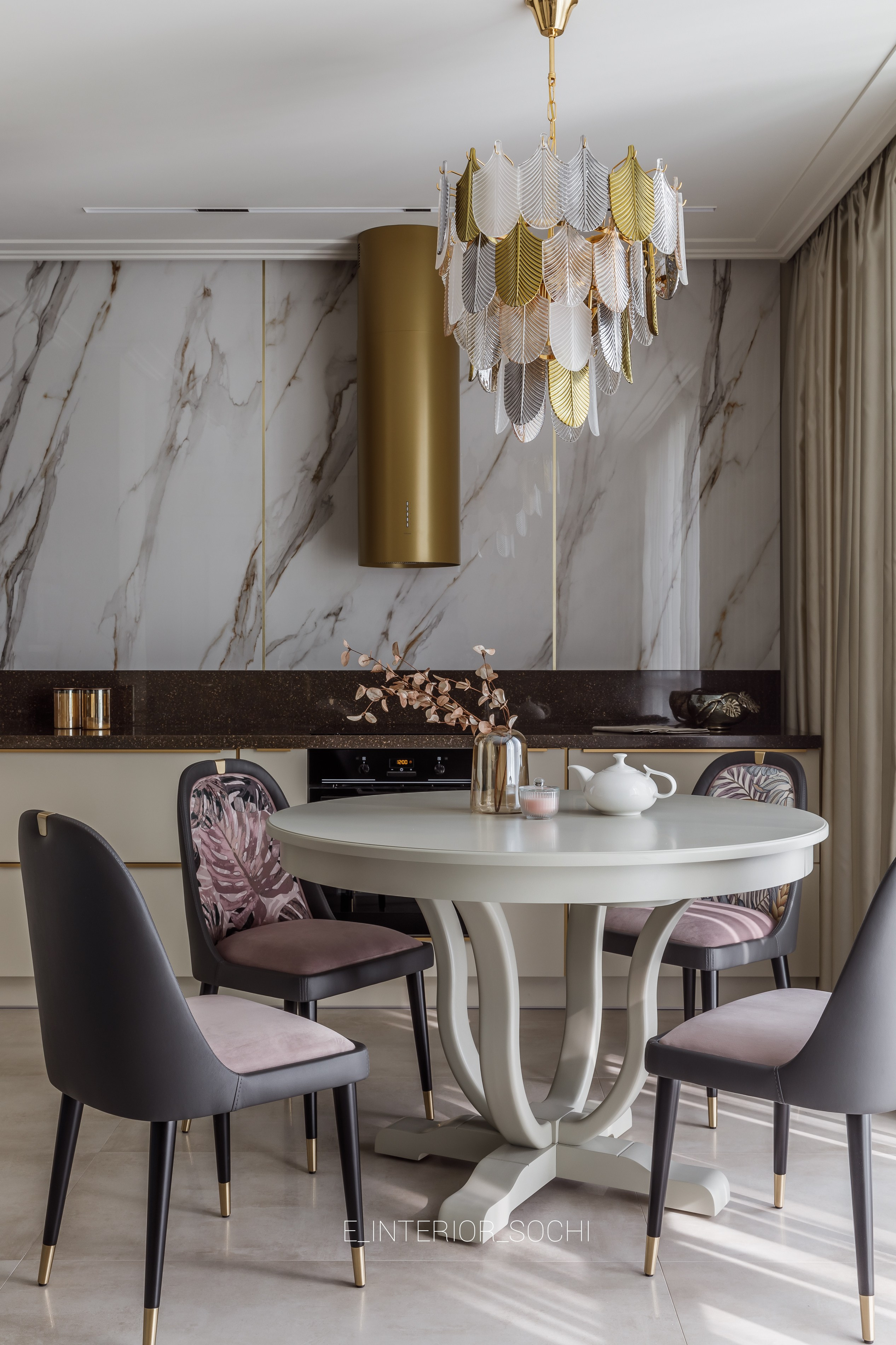 TROPICAL BREEZE. Дизайн интерьера Евгения Тисленко