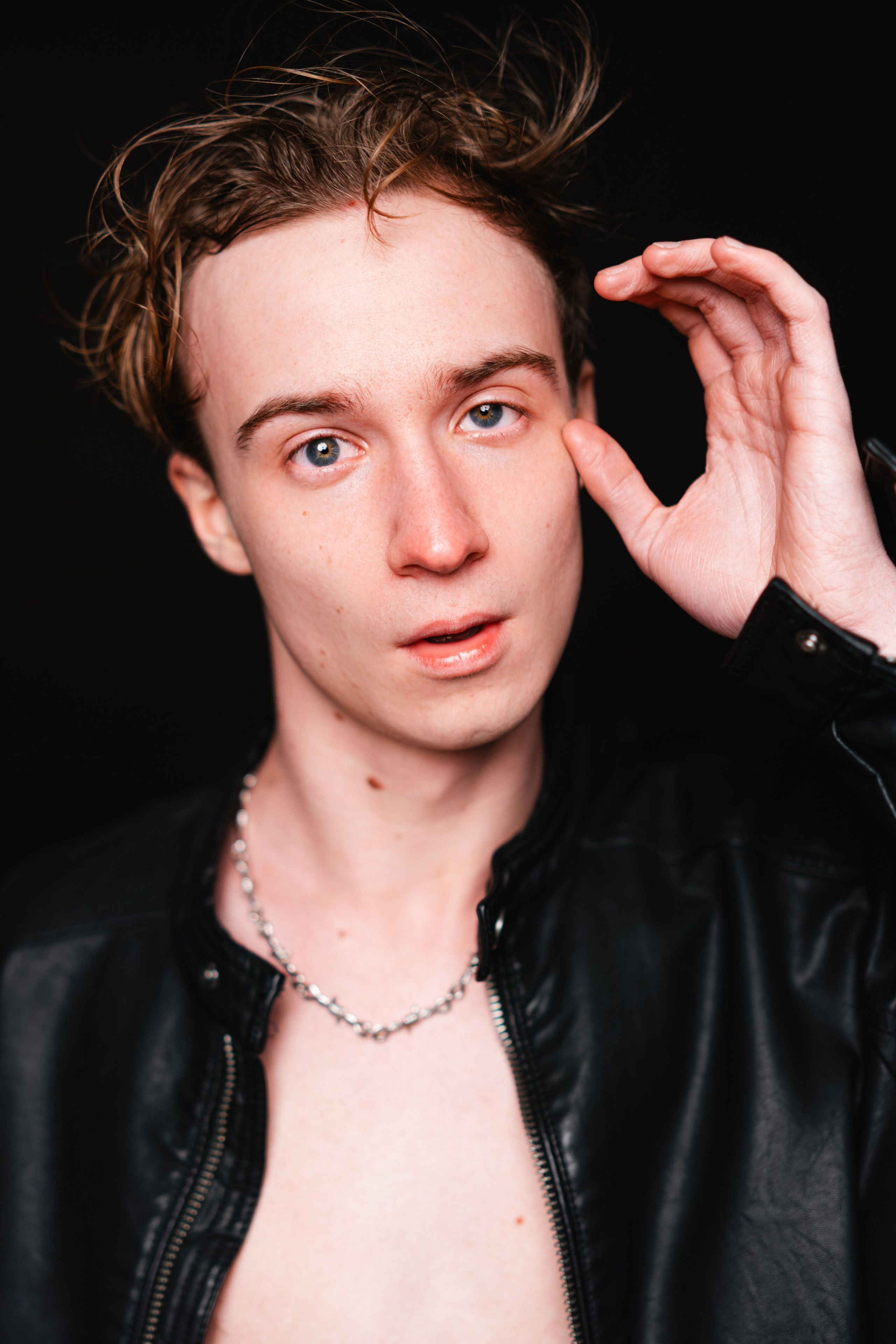 Актёрское портфолио. Фотограф и видеограф Арина Семёнова