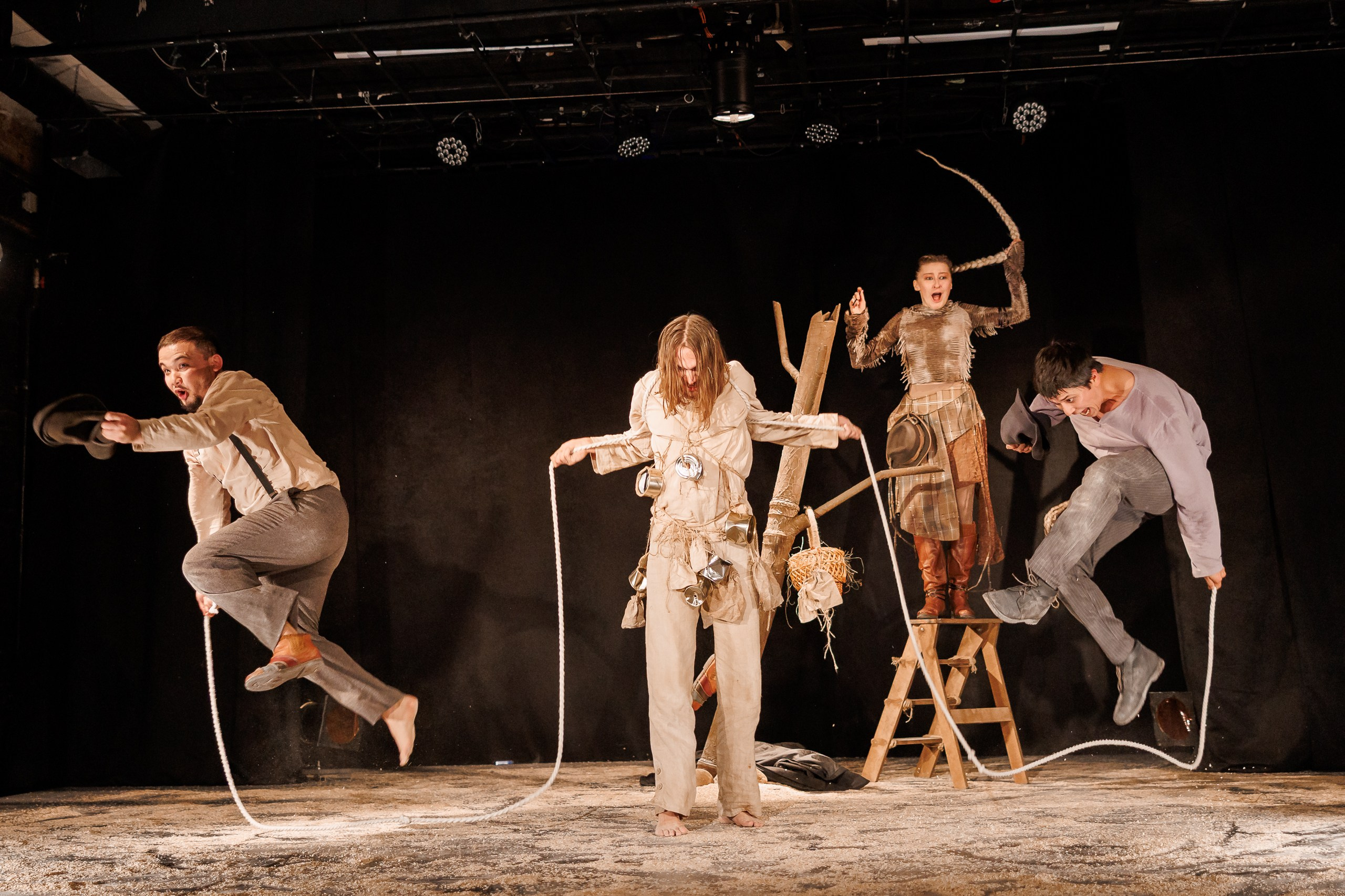 Спектакль «В ожидании Годо» от театра Д. Лица в СПб. Фотограф в Санкт-Петербурге — Сергей Петров