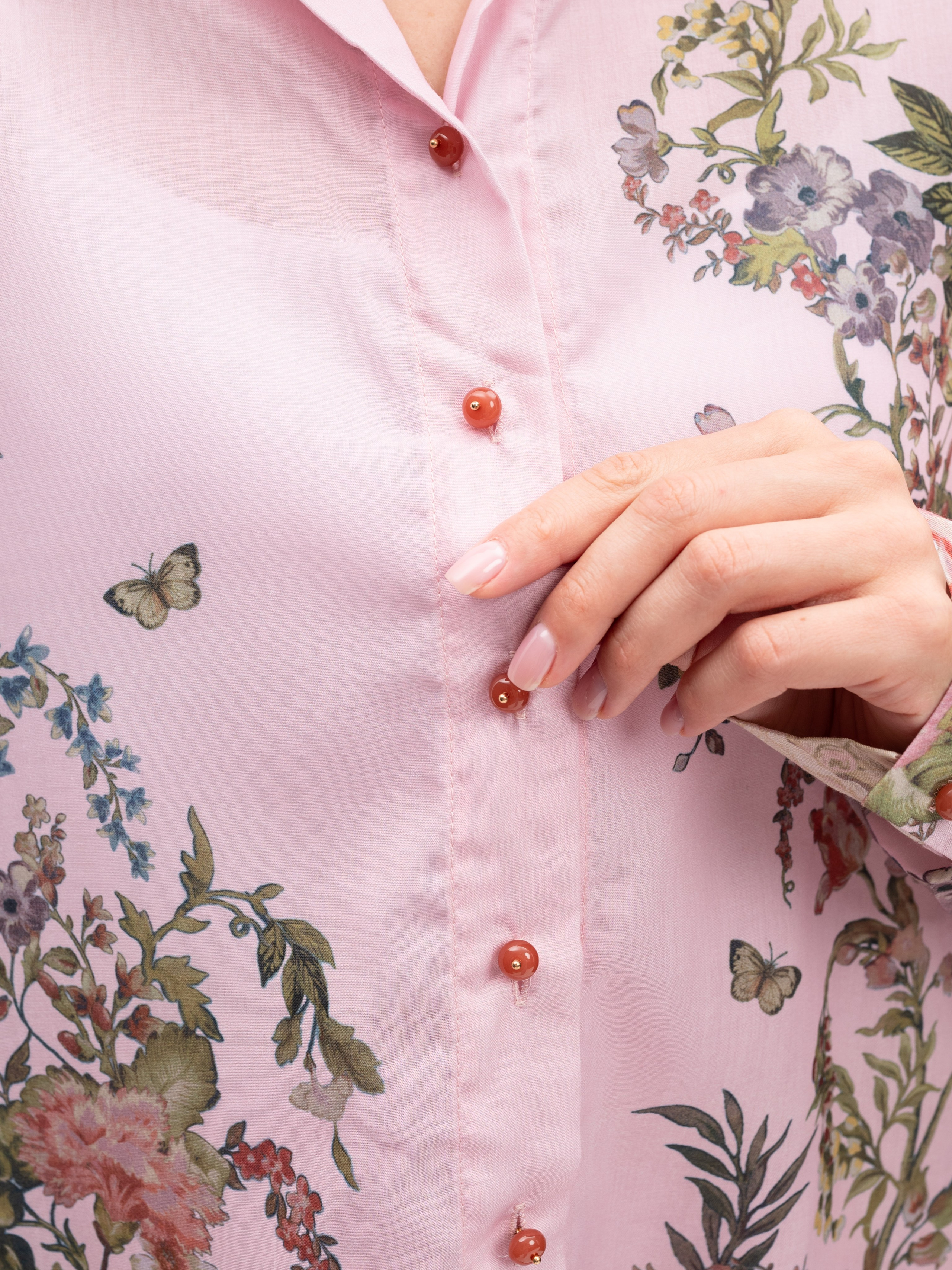 Костюмы и джемпера. Предметный фотограф, фото для маркетплейсов Пятигорск, КМВ