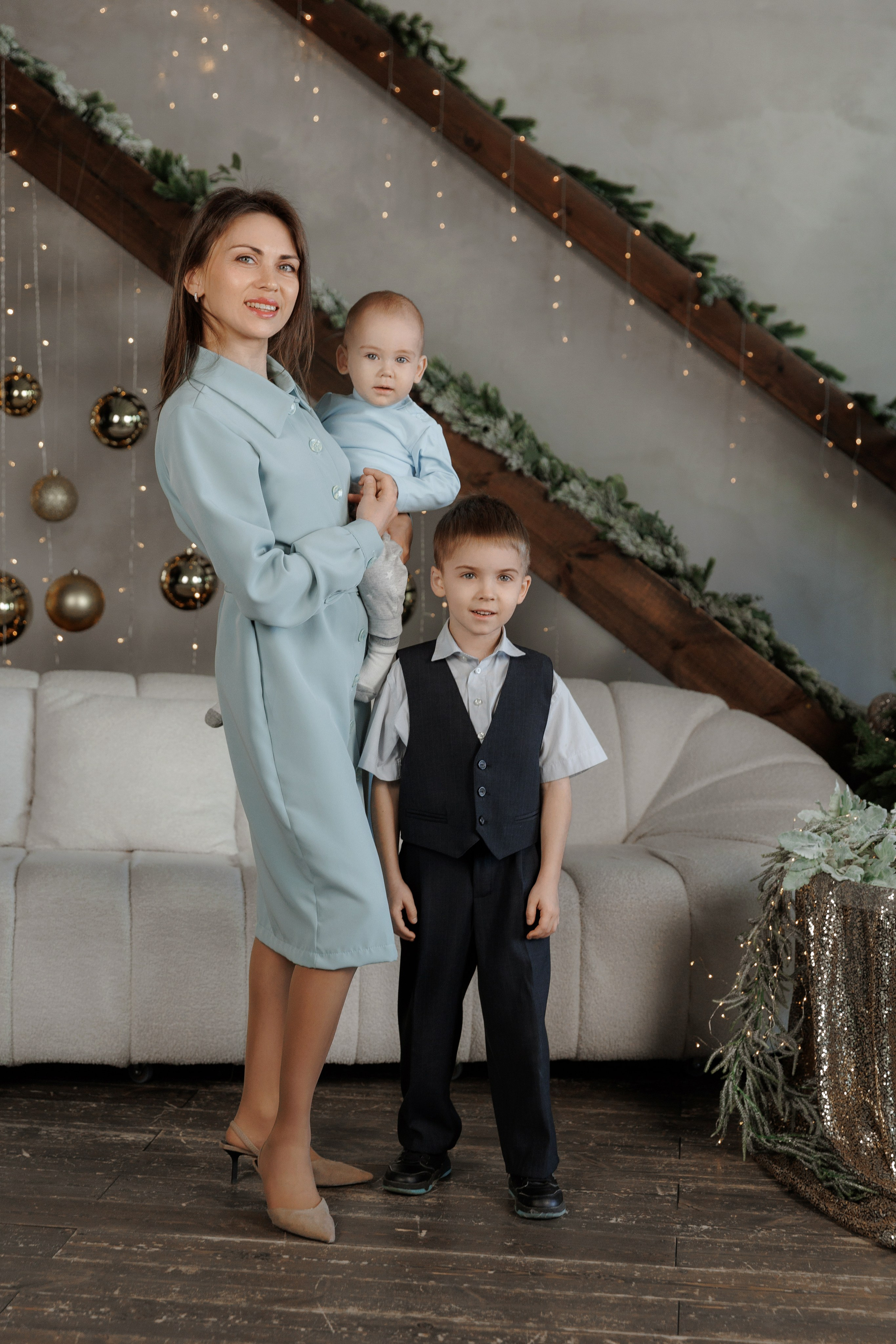 Катя с семьей. Фотограф женского портрета, беременности и материнства Харькова Елена