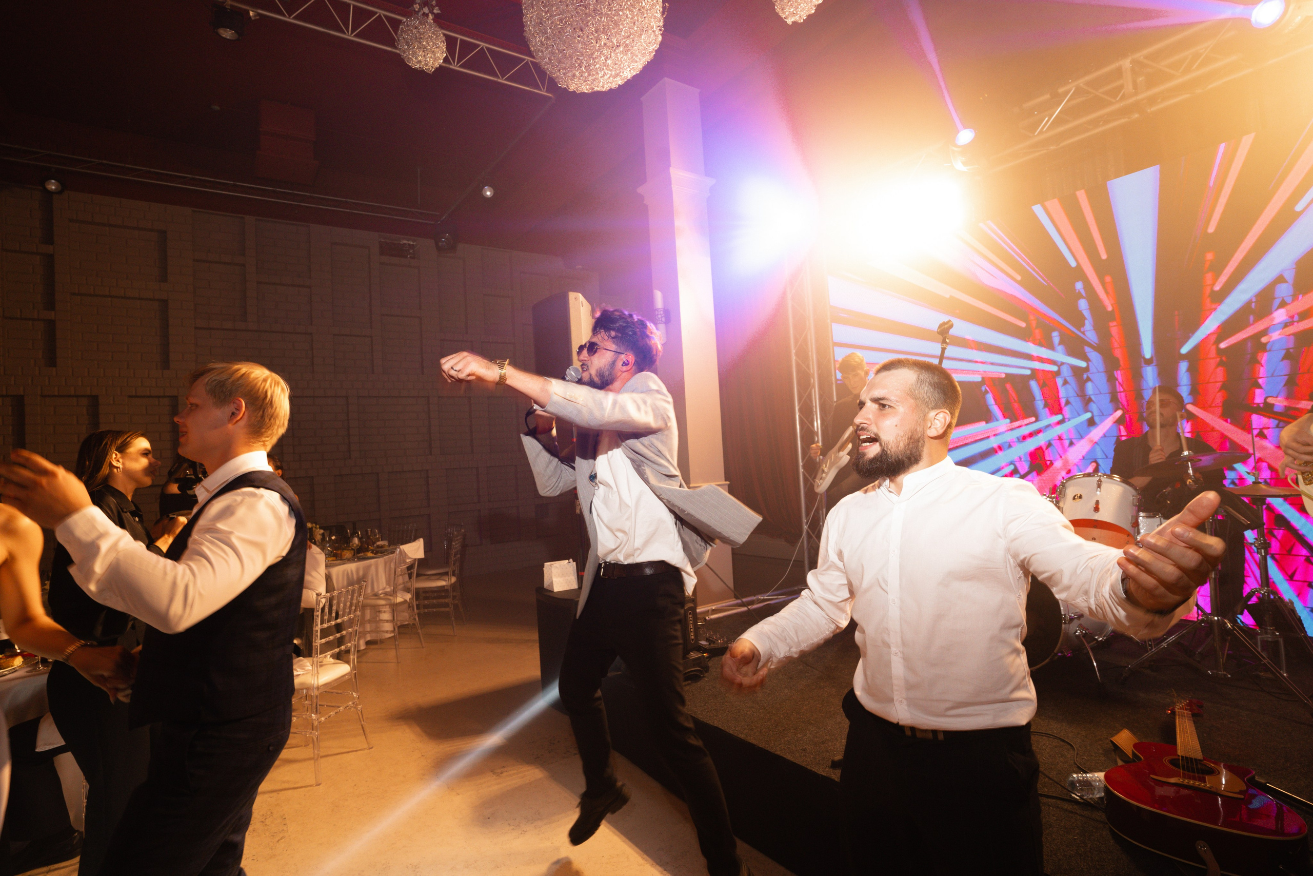 Роберт и Валерия. Свадебный фотограф в Сургуте