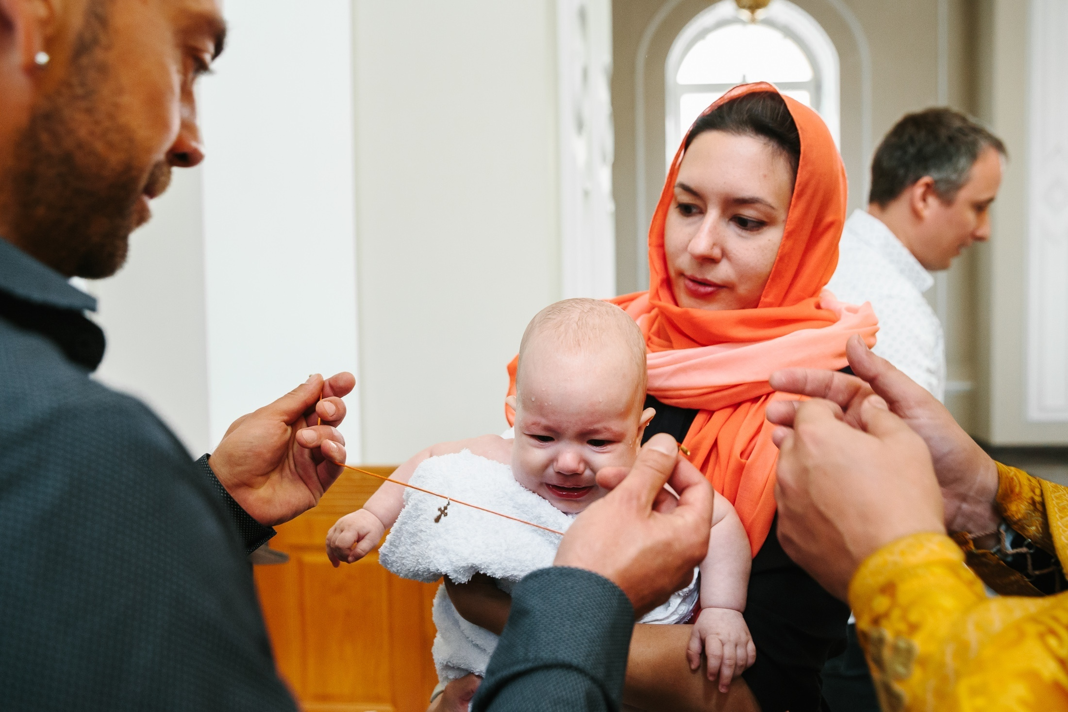 Фотограф на крещение, венчание в Петербурге. Репортажная фотосъемка праздников и мероприятий в Санкт-Петербурге