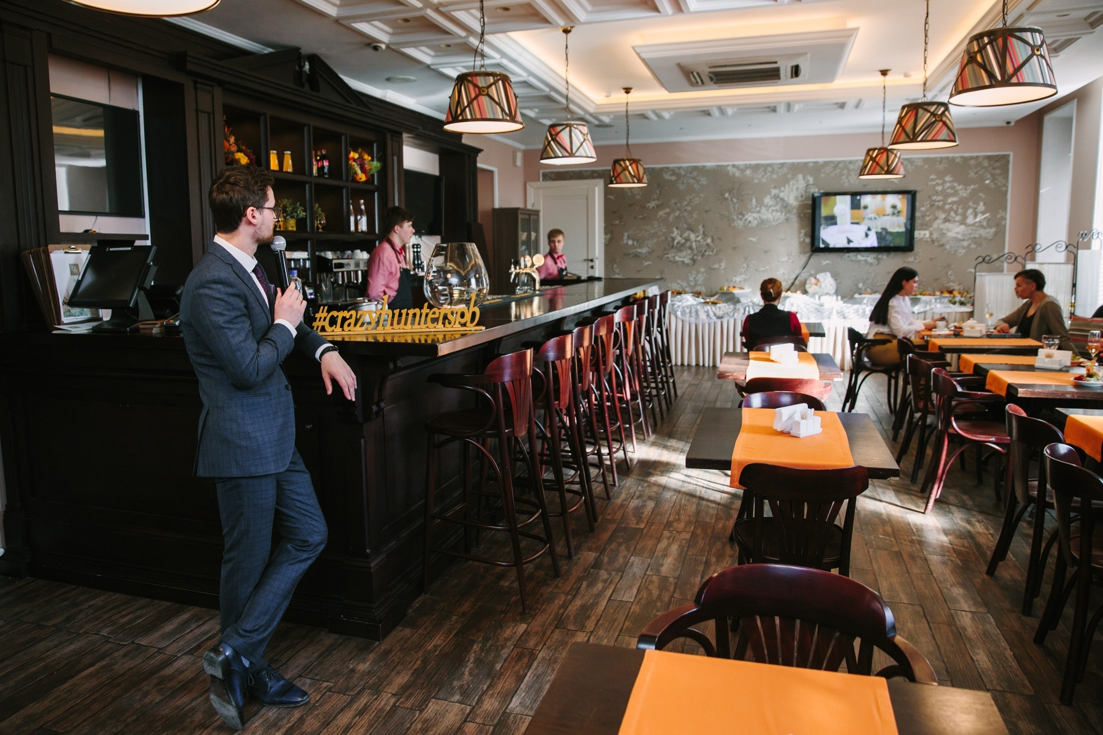 Фотограф на корпоратив, мероприятие в Петербурге. Репортажная фотосъемка праздников и мероприятий в Санкт-Петербурге