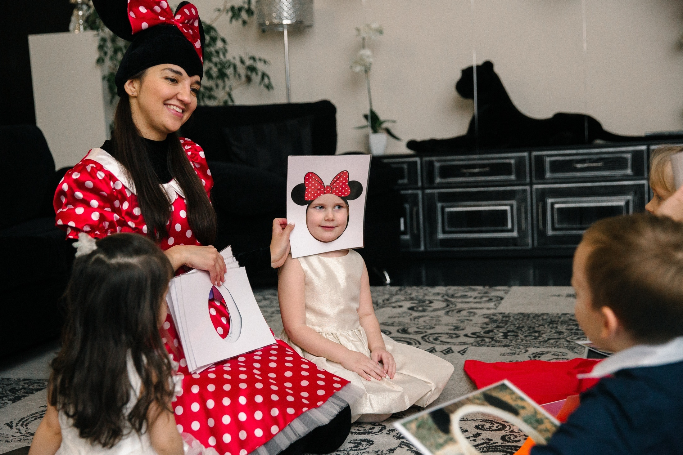 фотография детский день рождения ребенка дома аниматор микки маус