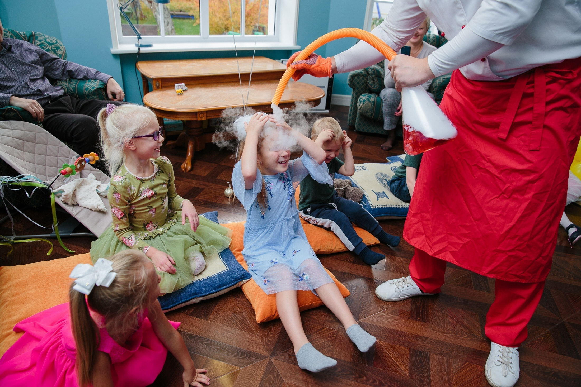 фотография детский день рождения ребенка дома аниматор научное шоу сухой лед