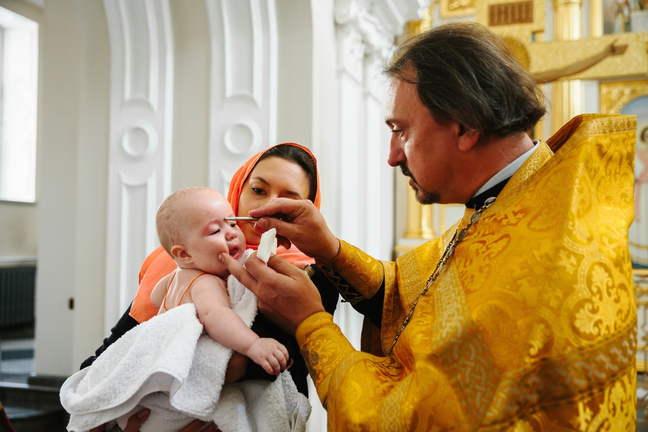 Фотограф на крещение, венчание в Петербурге. Репортажная фотосъемка праздников и мероприятий в Санкт-Петербурге