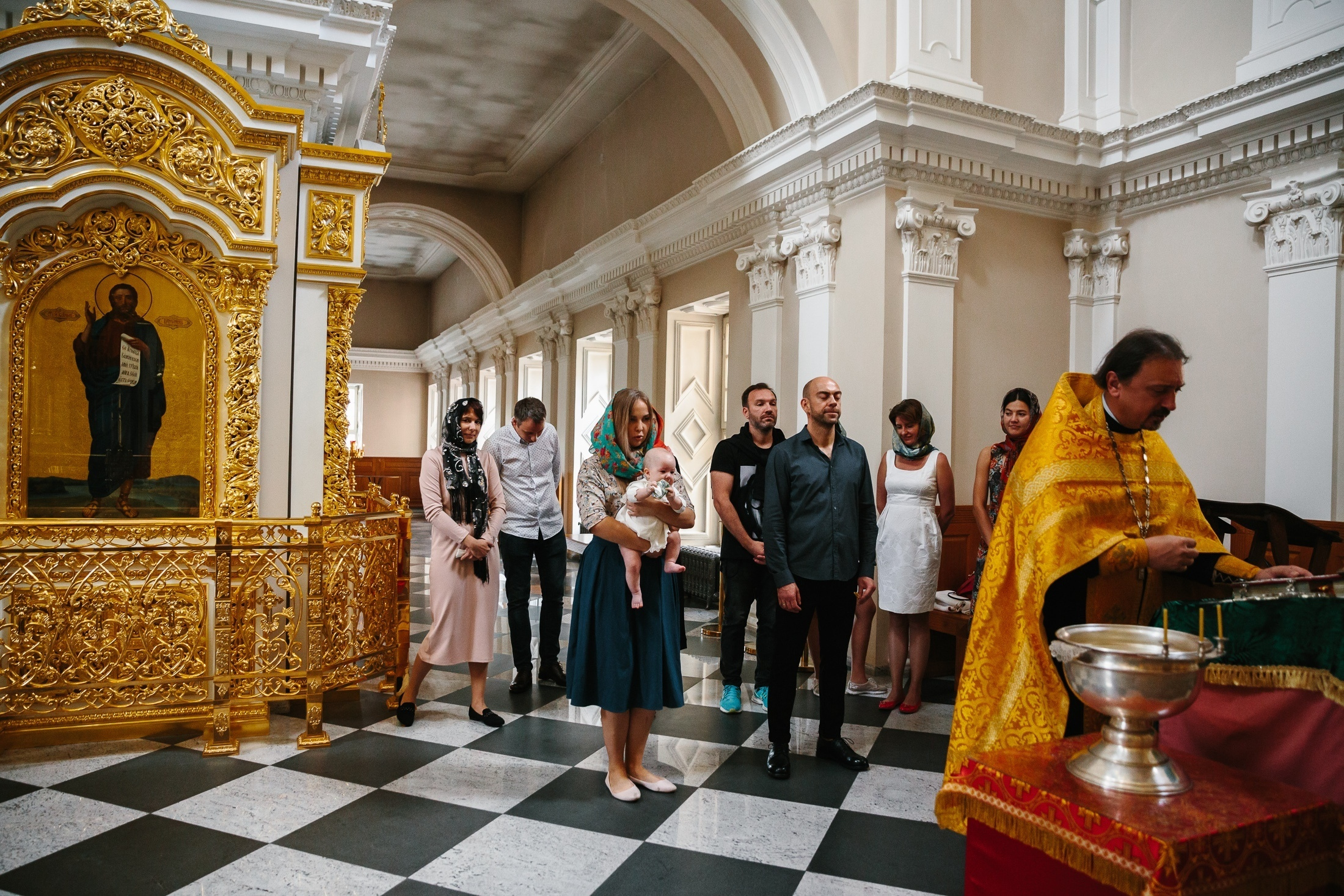 Фотограф на крещение, венчание в Петербурге. Репортажная фотосъемка праздников и мероприятий в Санкт-Петербурге