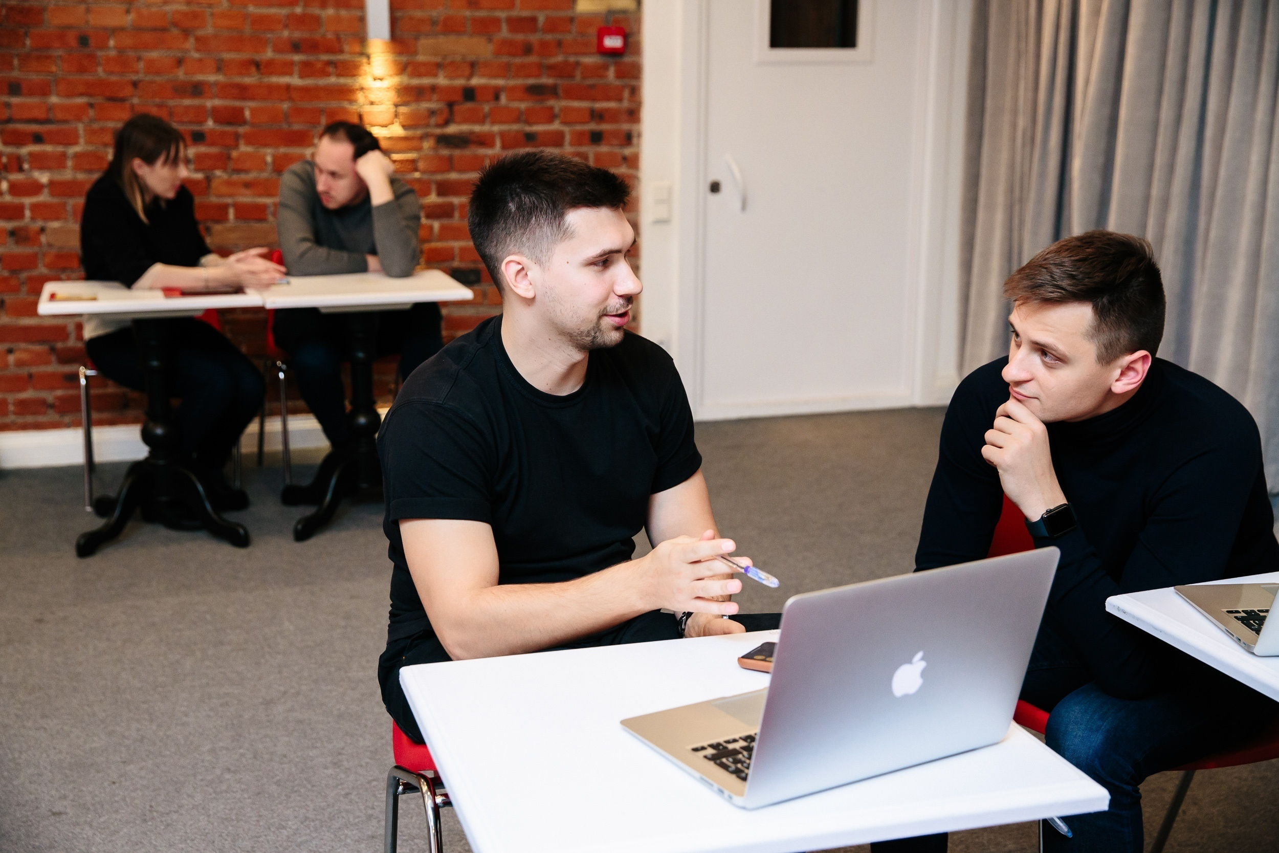 Фотограф на конференцию, тренинг, мастер-класс в СПб. Репортажная фотосъемка праздников и мероприятий в Санкт-Петербурге