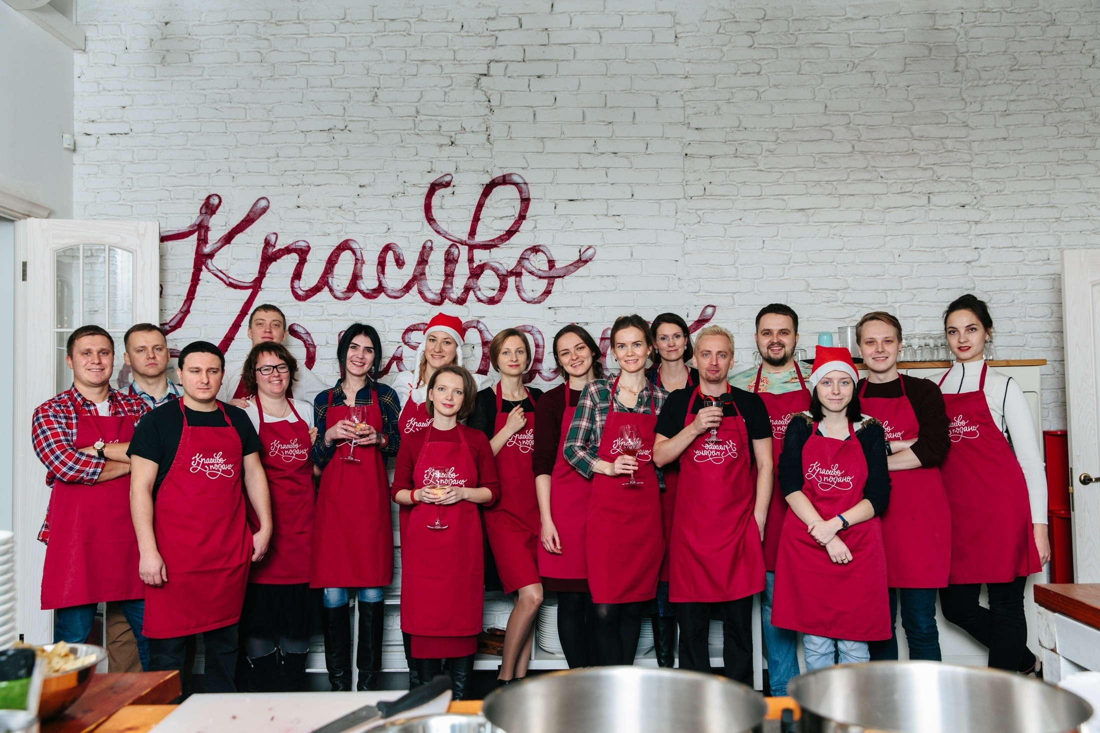 Фотография кулинарная студия кулинарный мастер-класс групповой портрет