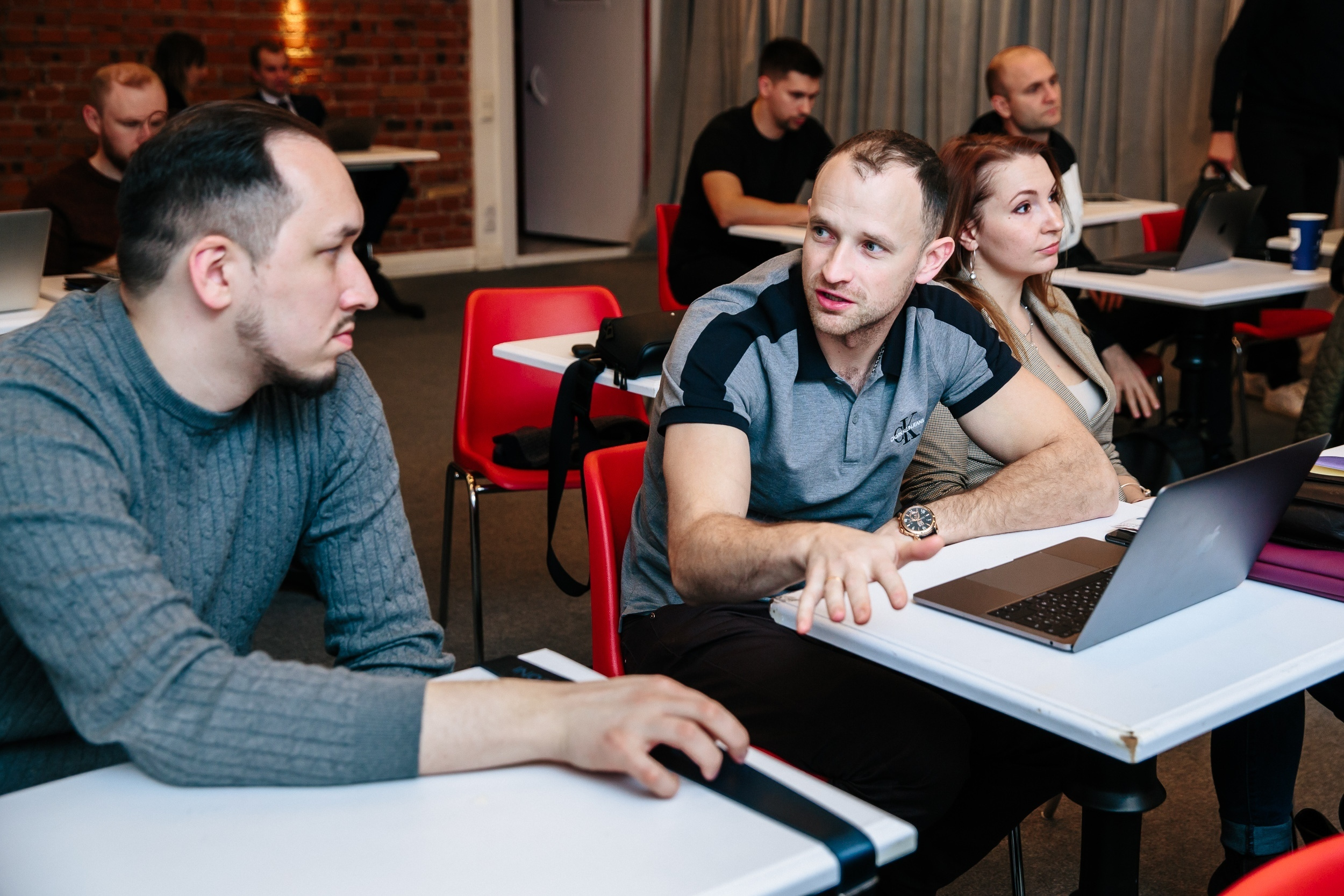 Фотограф на конференцию, тренинг, мастер-класс в СПб. Репортажная фотосъемка праздников и мероприятий в Санкт-Петербурге