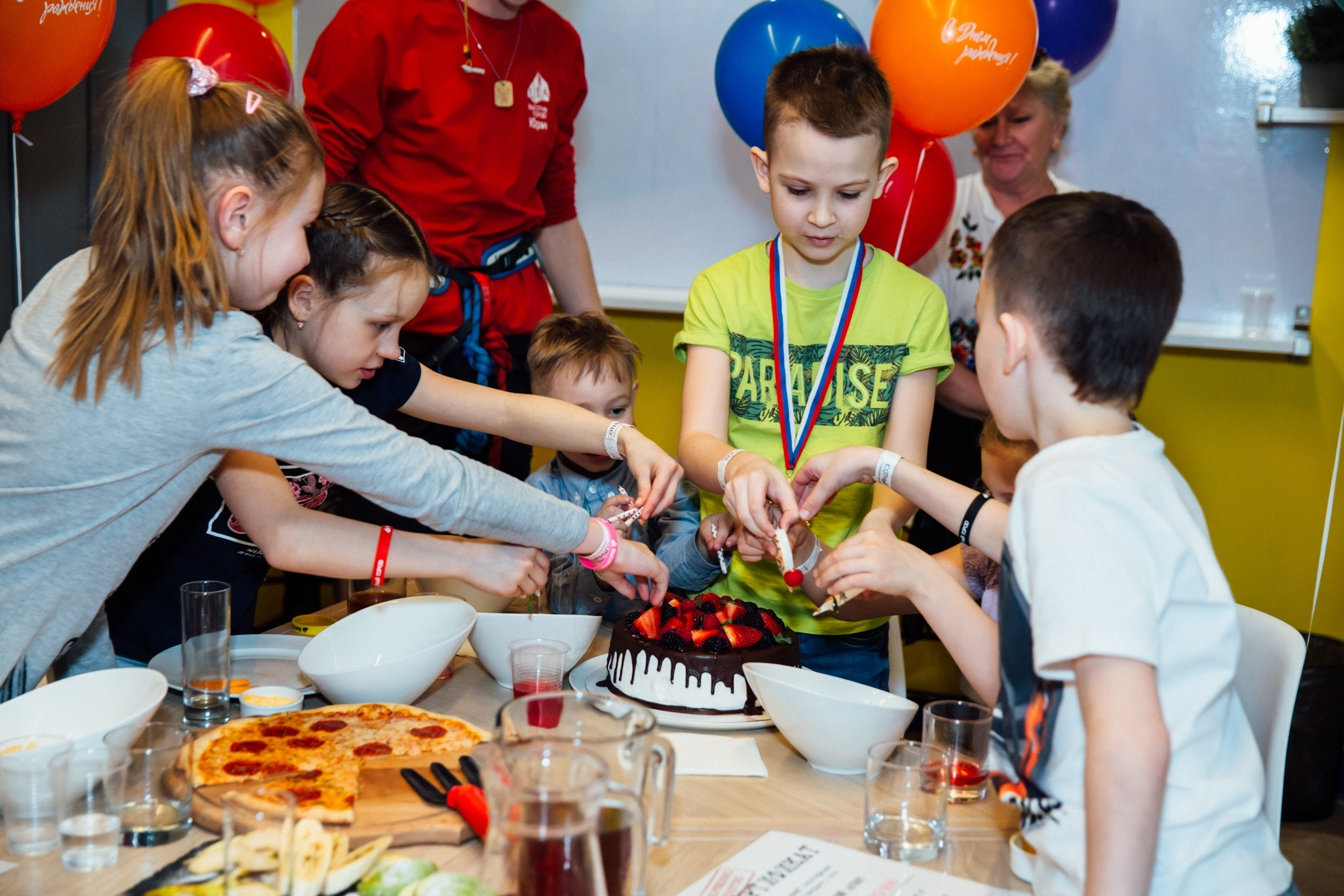 высотный город детский день рождения ребенка фотография