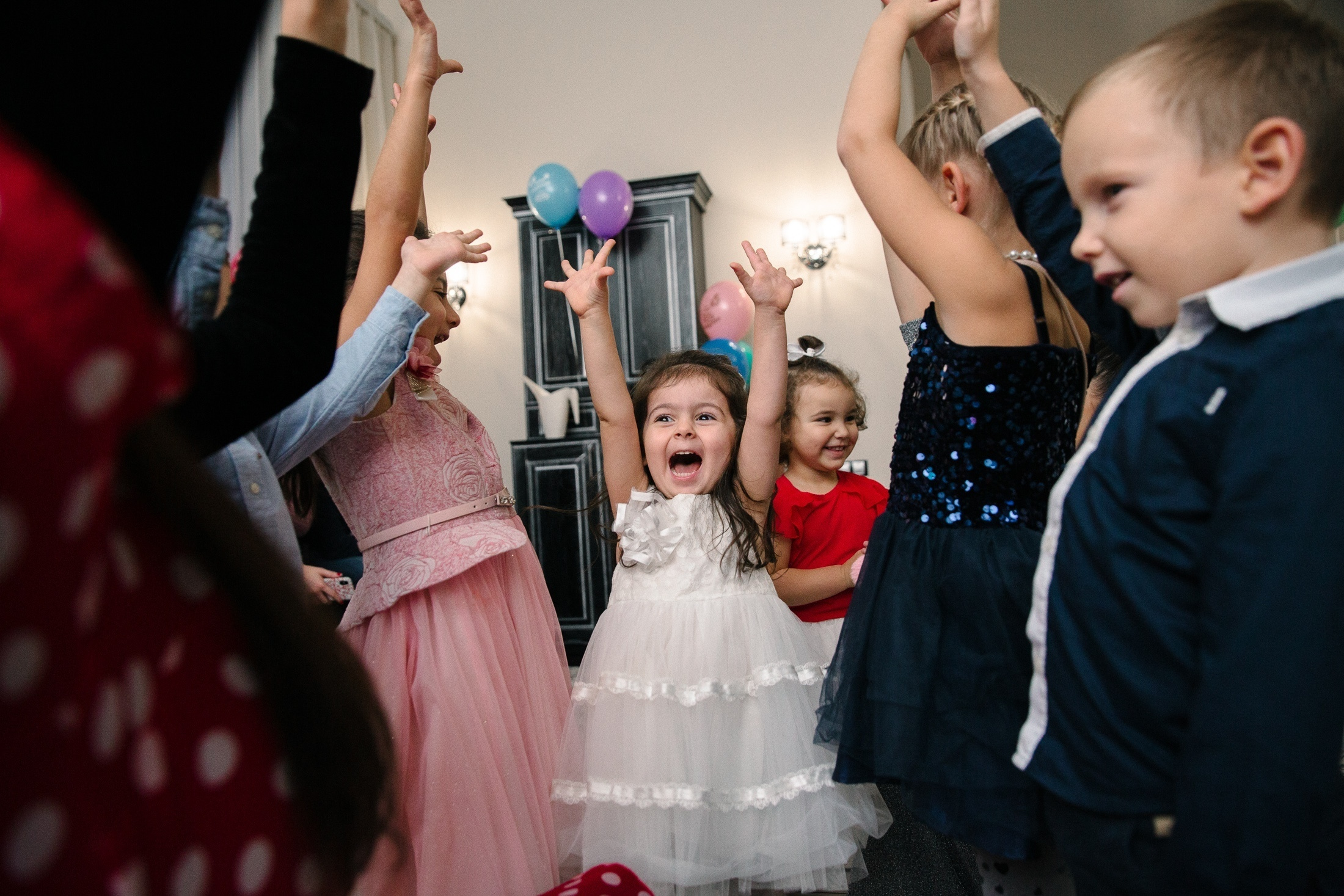 фотография детский день рождения ребенка дома аниматор микки маус