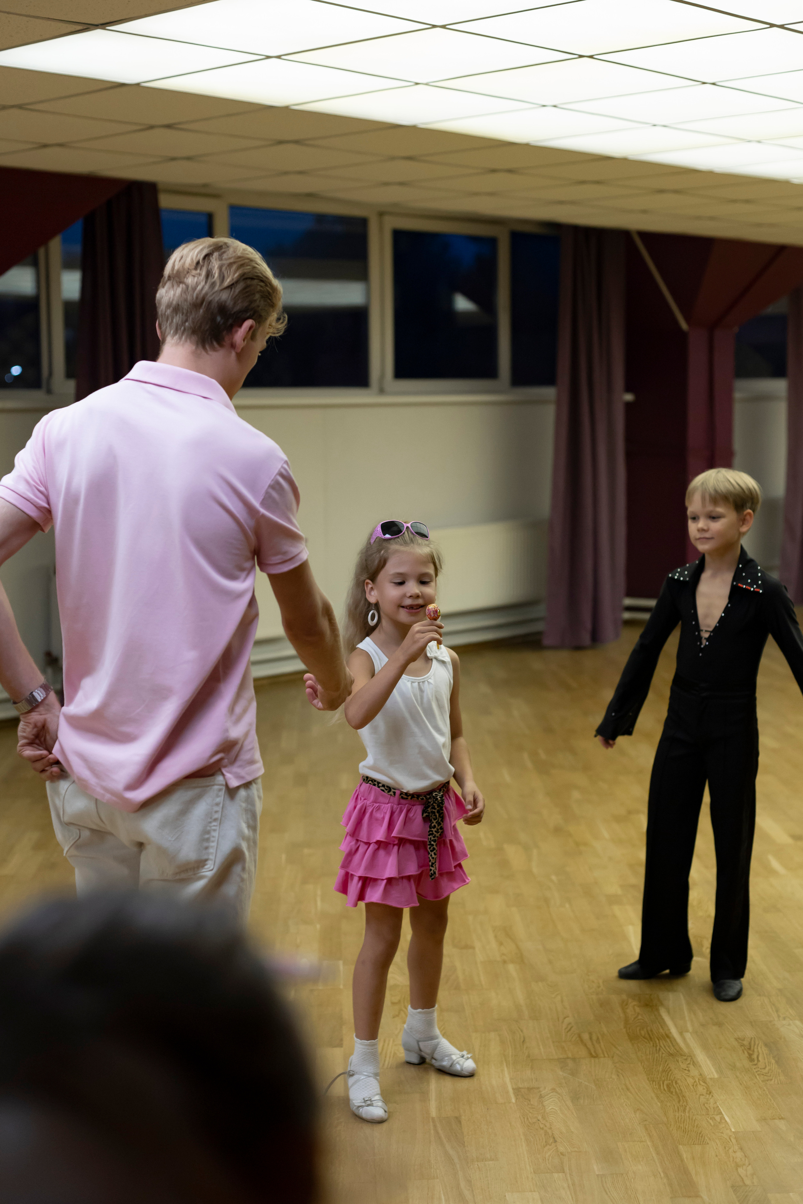 Танцевальная вечеринка в стиле Барби и Кен. Юлия Разваркина фотограф Подольск