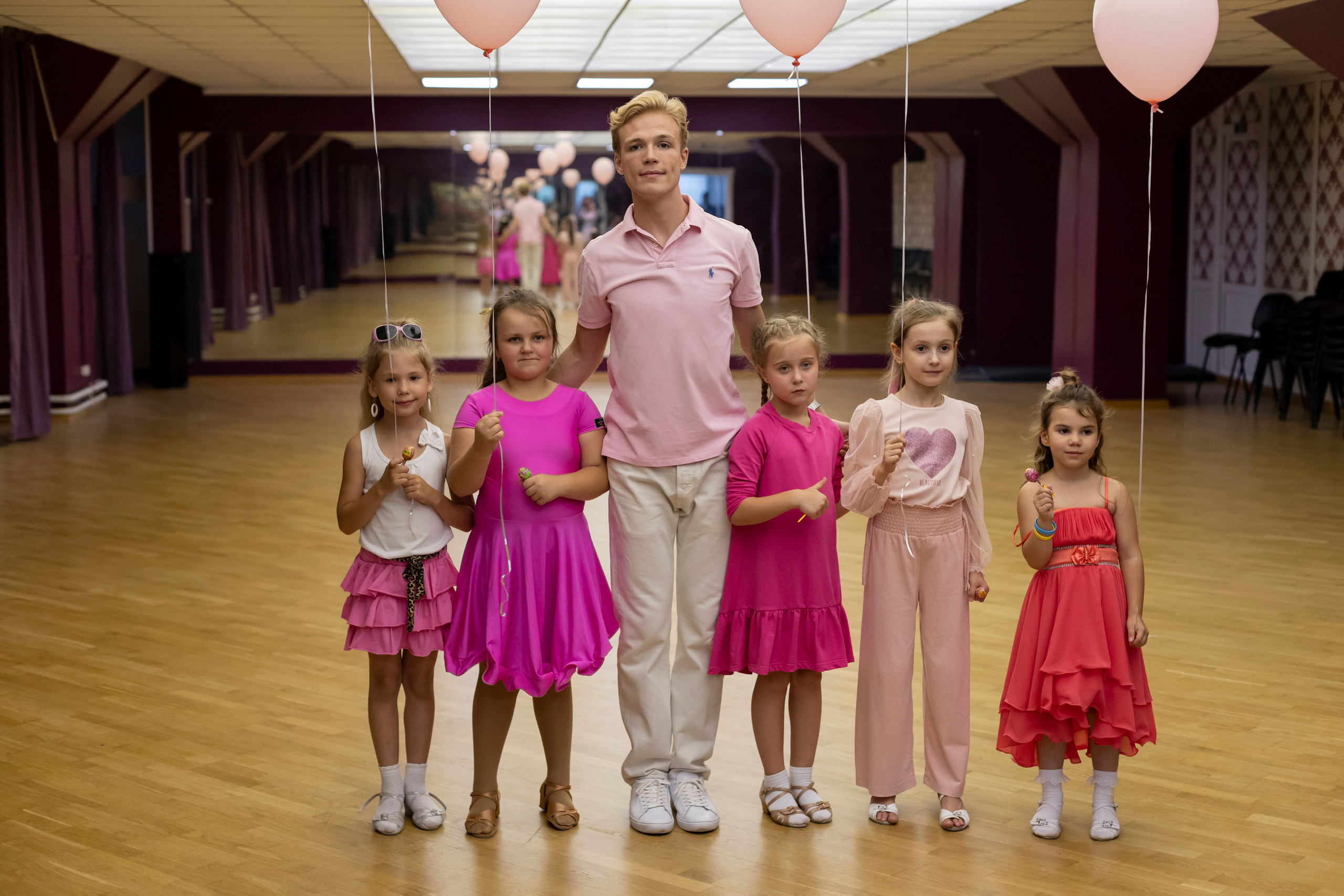 Танцевальная вечеринка в стиле Барби и Кен. Юлия Разваркина фотограф Подольск