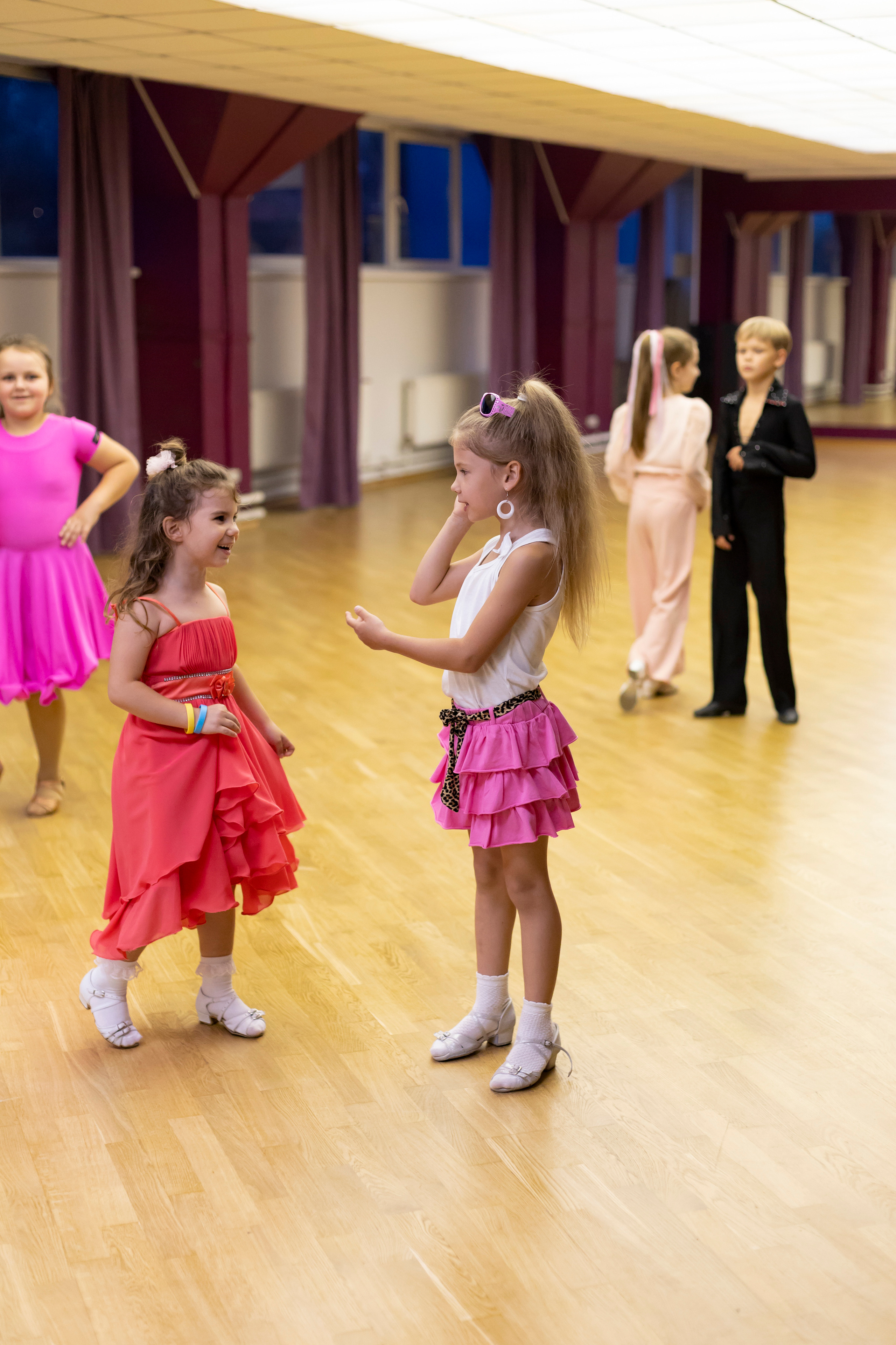 Танцевальная вечеринка в стиле Барби и Кен. Юлия Разваркина фотограф Подольск