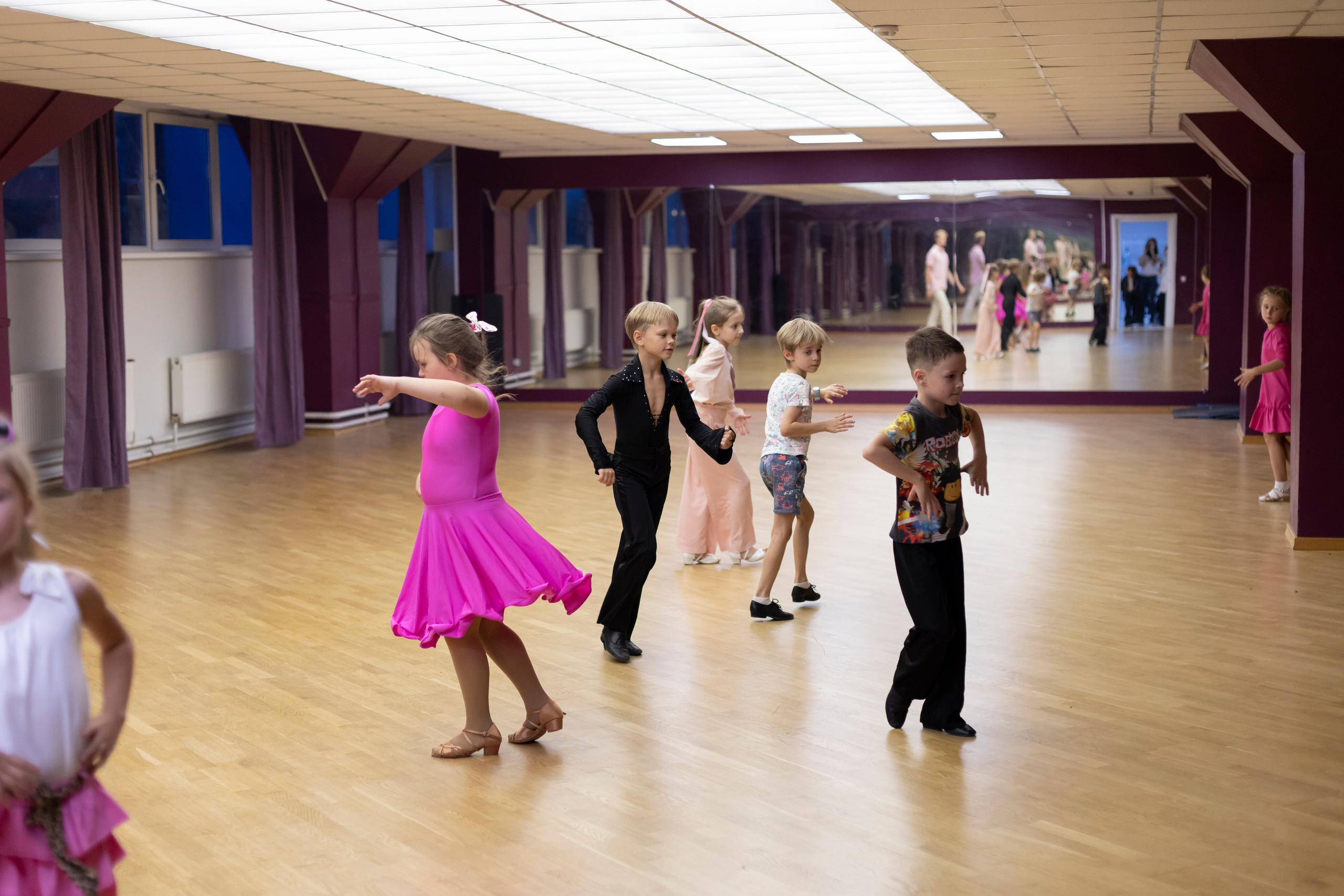 Танцевальная вечеринка в стиле Барби и Кен. Юлия Разваркина фотограф Подольск