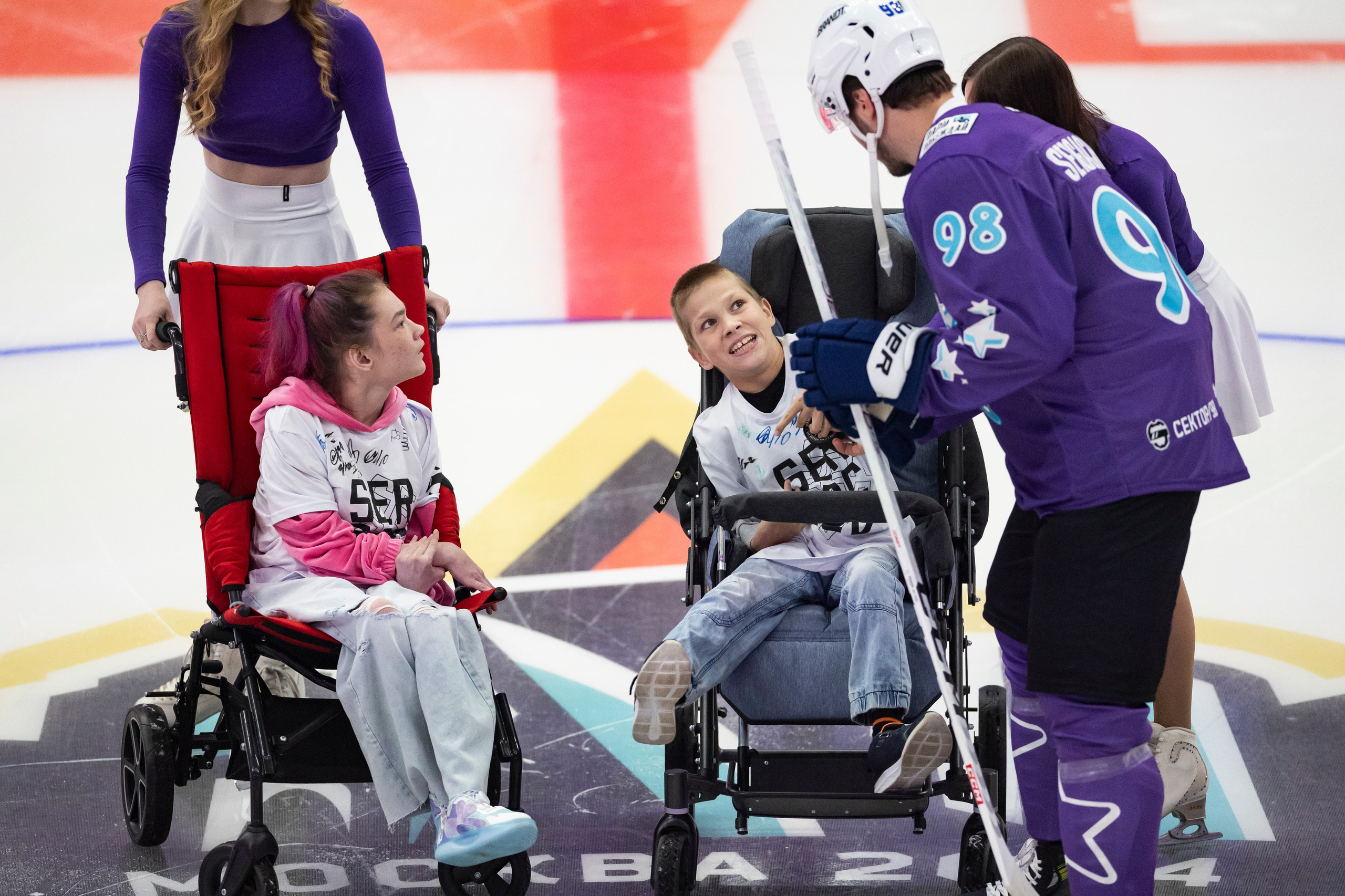 Матч года 2024: Игроки НХЛ против Игроков КХЛ. Спортивный репортажный фотограф Казань Нафис Сиразетдинов