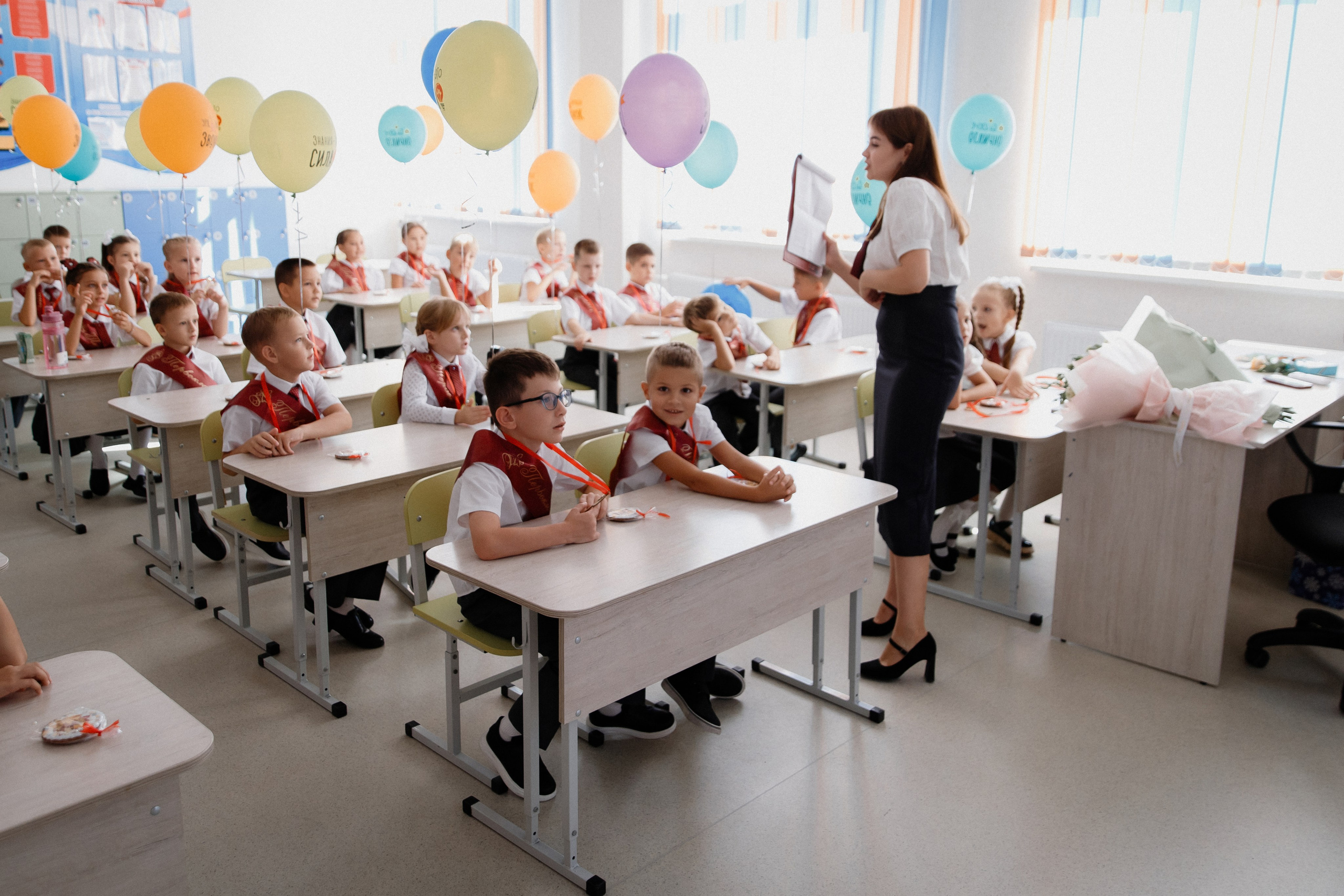 1 класс 11 школа. Выпускные альбомы Натальи Бутко: Новороссийск, Анапа, Геленджик