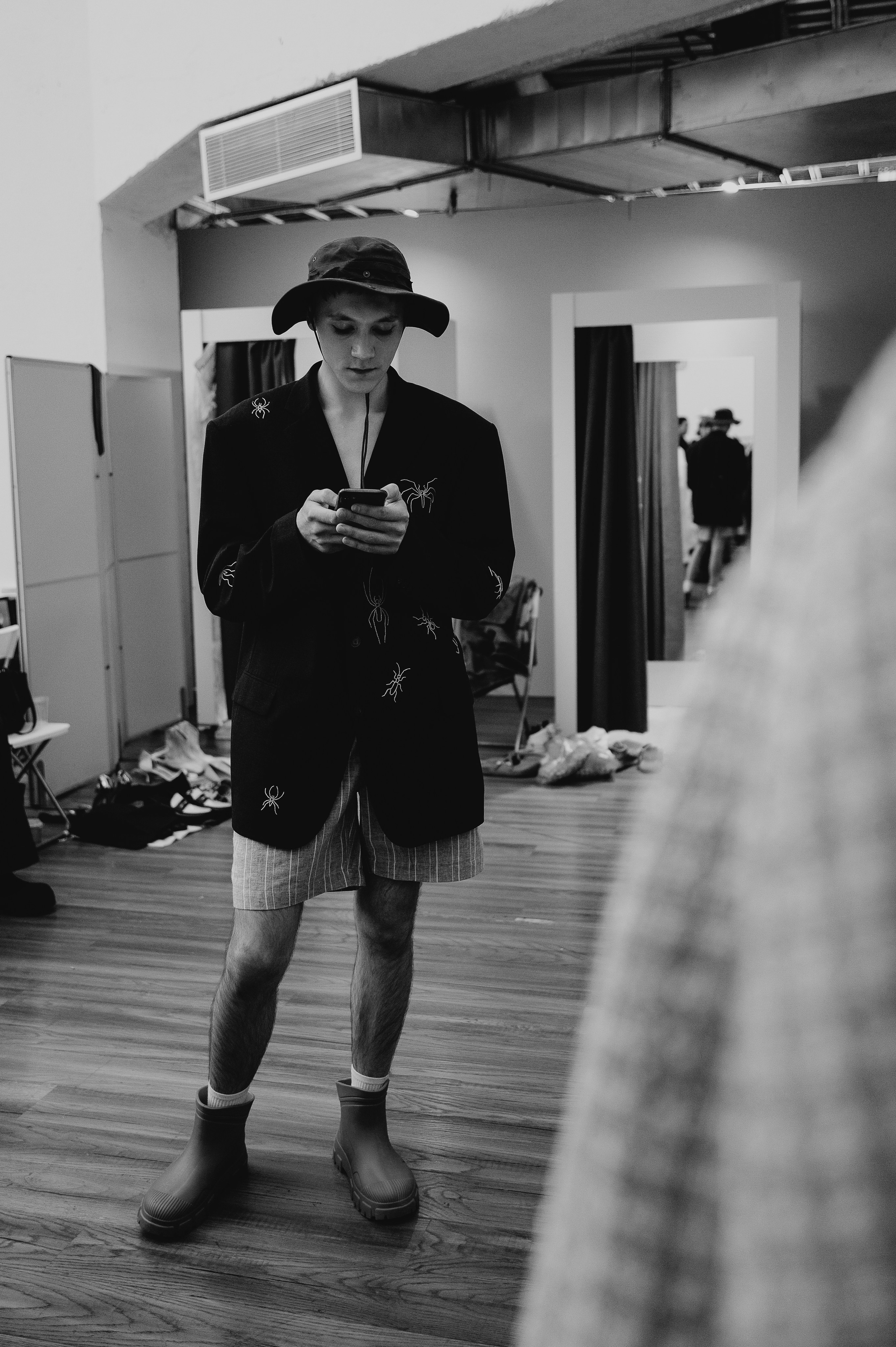 Бекстейдж показа «Новые Имена» собака.ru|ДЛТ. Портретный и репортажный фотограф в Санкт-Петербурге