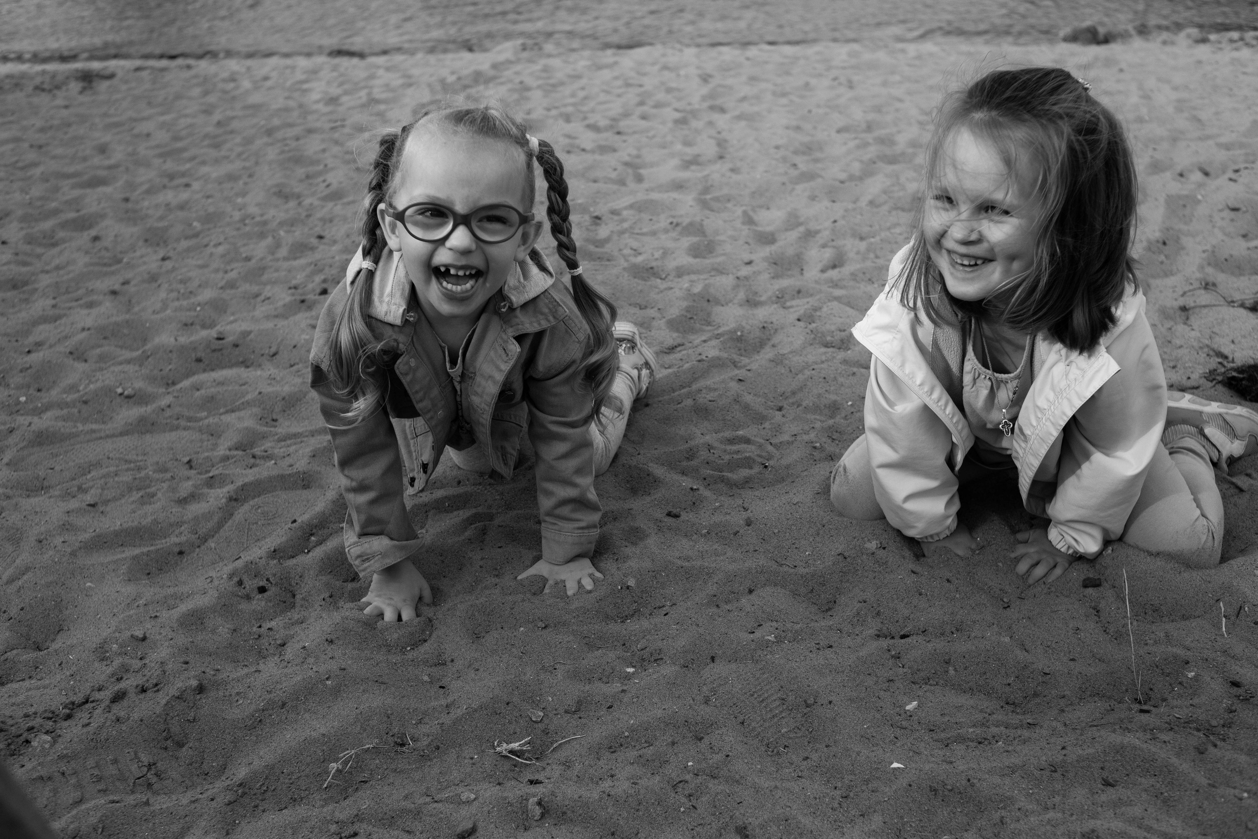 Алиса и Кристина. Детский и семейный фотограф в Челябинске Логинова Валерия