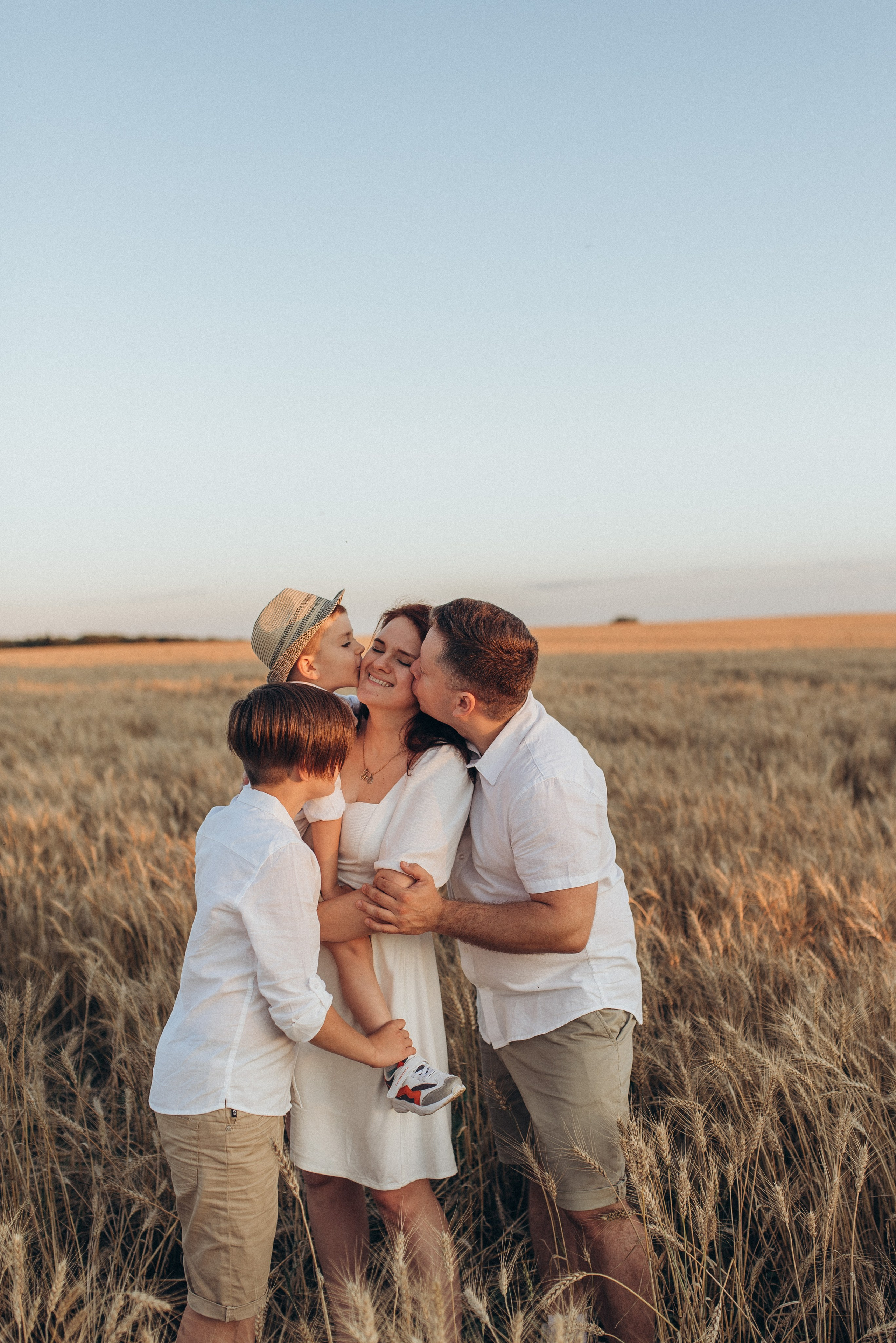 Семейная летняя прогулка. Семейный фотограф в Москве Екатерина Север