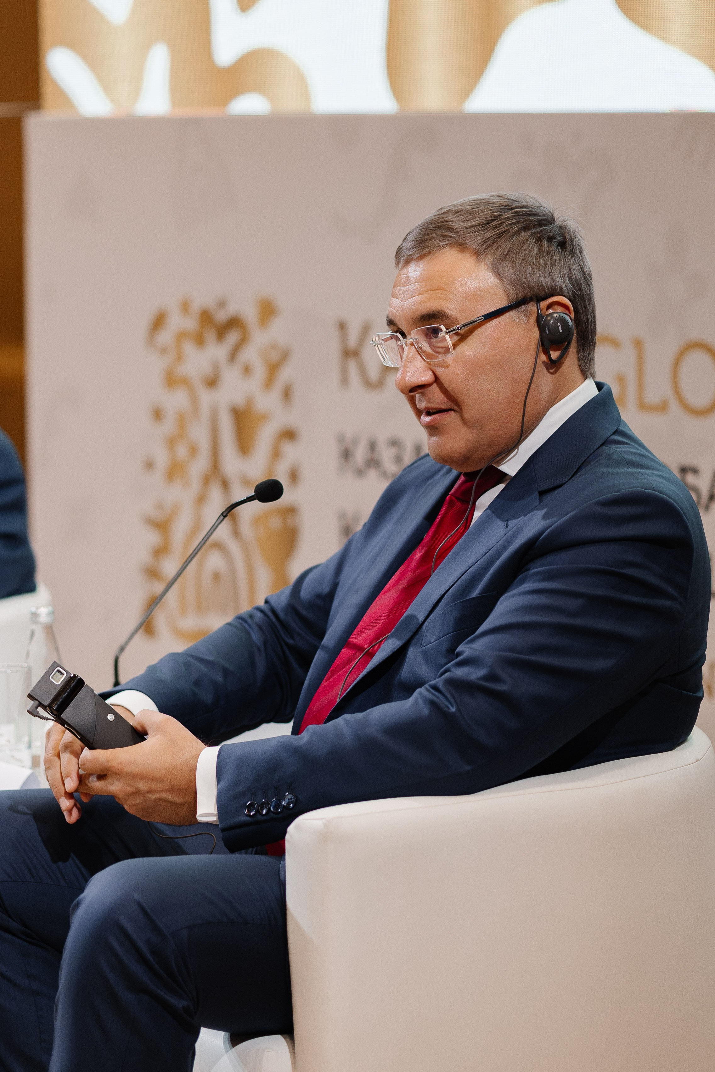 Kazan Global Youth Summit. Портретный и репортажный фотограф в Казани Максим Сипачев