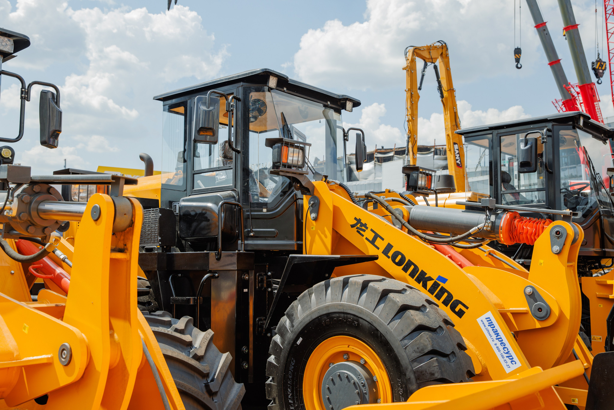 Выставка Спец. Техники. Фотограф Москва Шептаев Артём