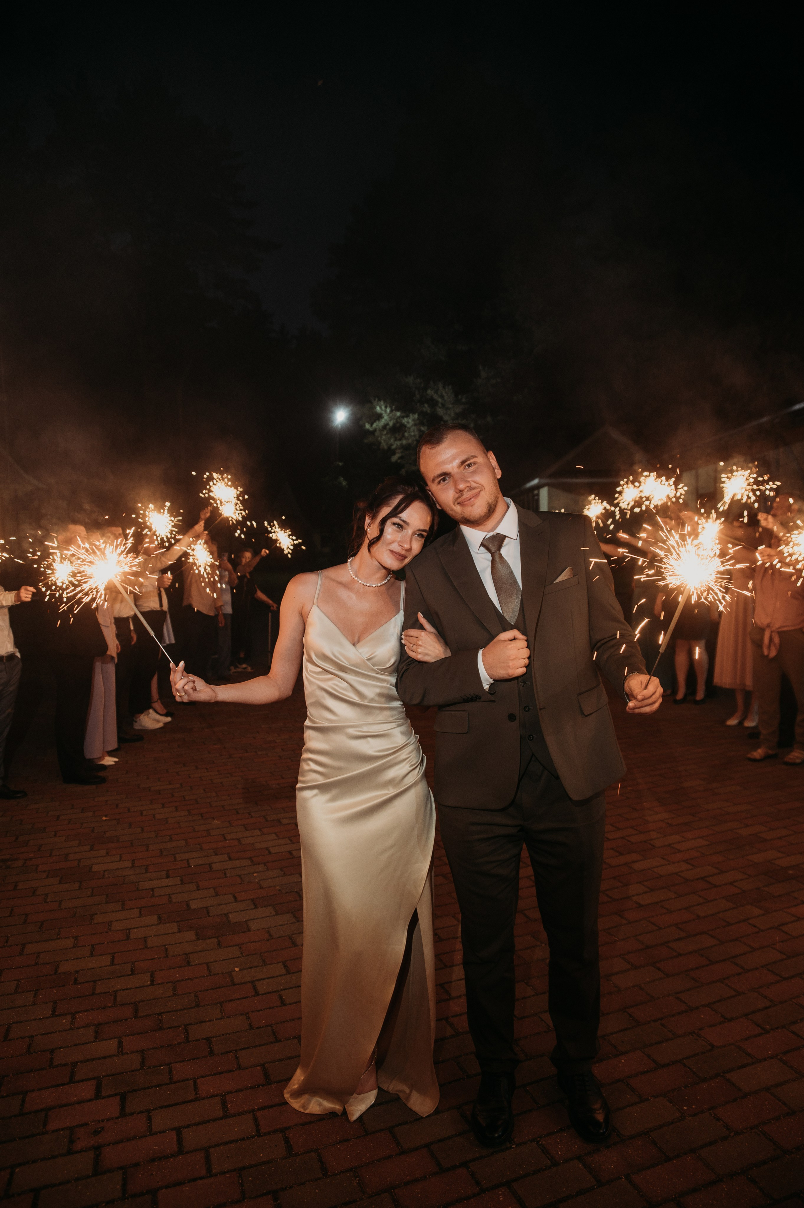 Галерея со свадьбы в Твери, красивая пара в Домотканово. Свадебный фотограф в Твери, Москве и Санкт-Петербурге Денисова Екатерина