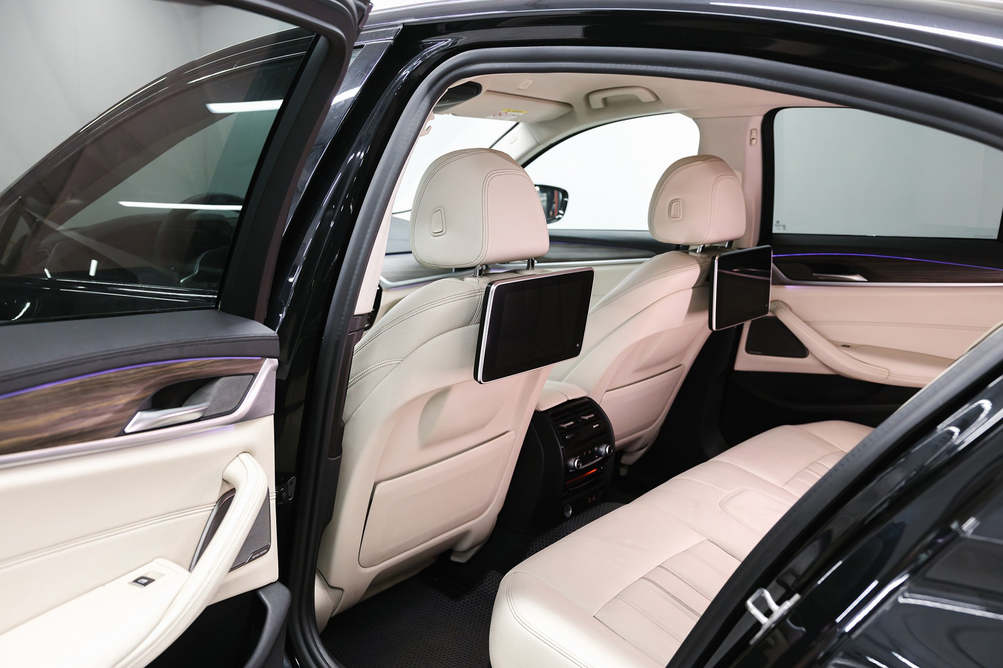 BMW 5 серия 2.0 AT, 2019, 220 000 км. Автосалон «Х-Авто»