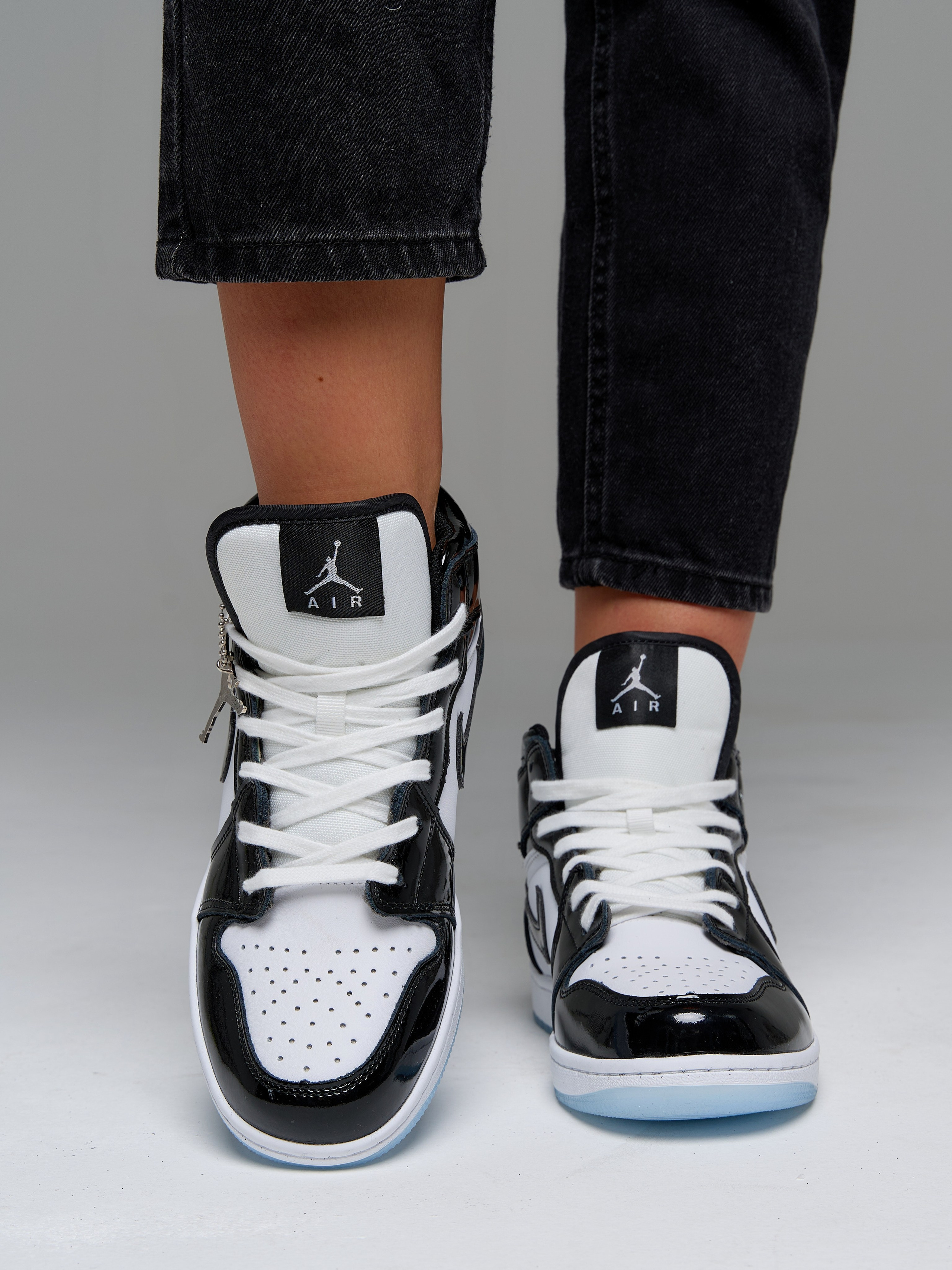 Кроссовки. Фотограф для маркетплейсов в Москве