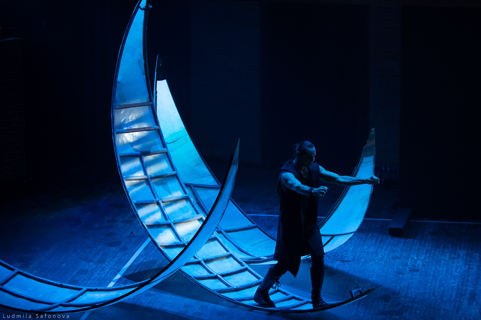 Скорпи-он. Дмитрий Бозин. Театр Виктюка. Lucytheatre