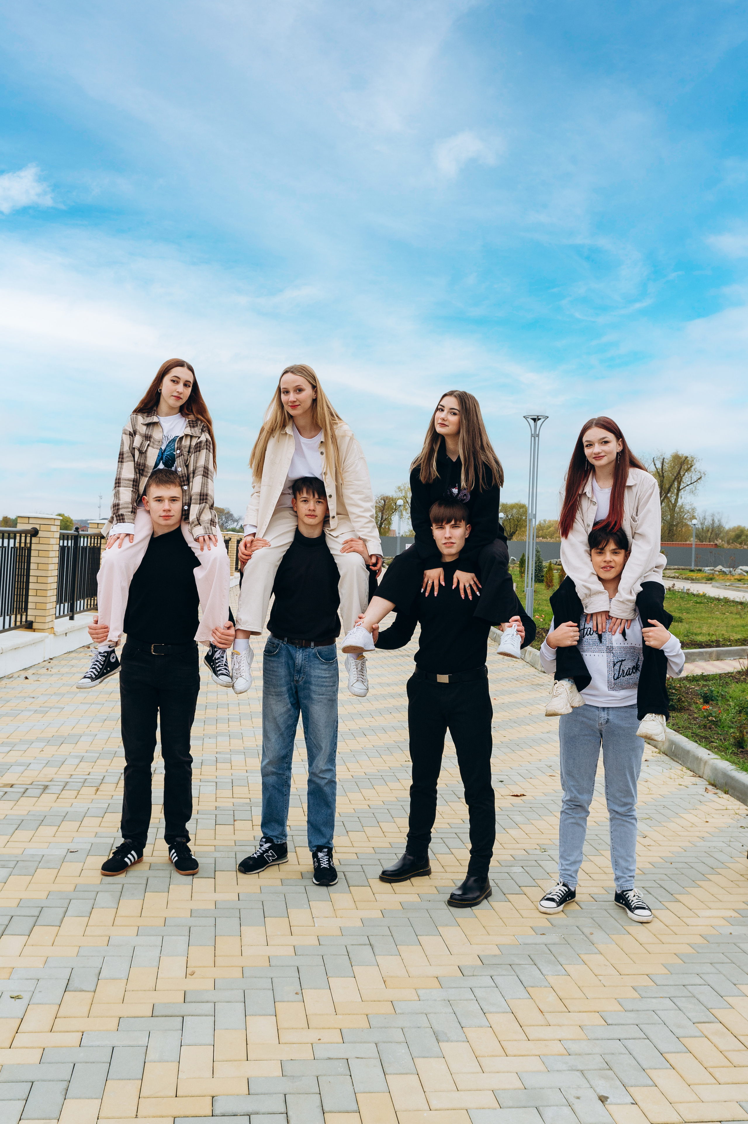 Групповые фотографии. ProAlbom — Выпускные альбомы в Кореновске и Краснодарском крае