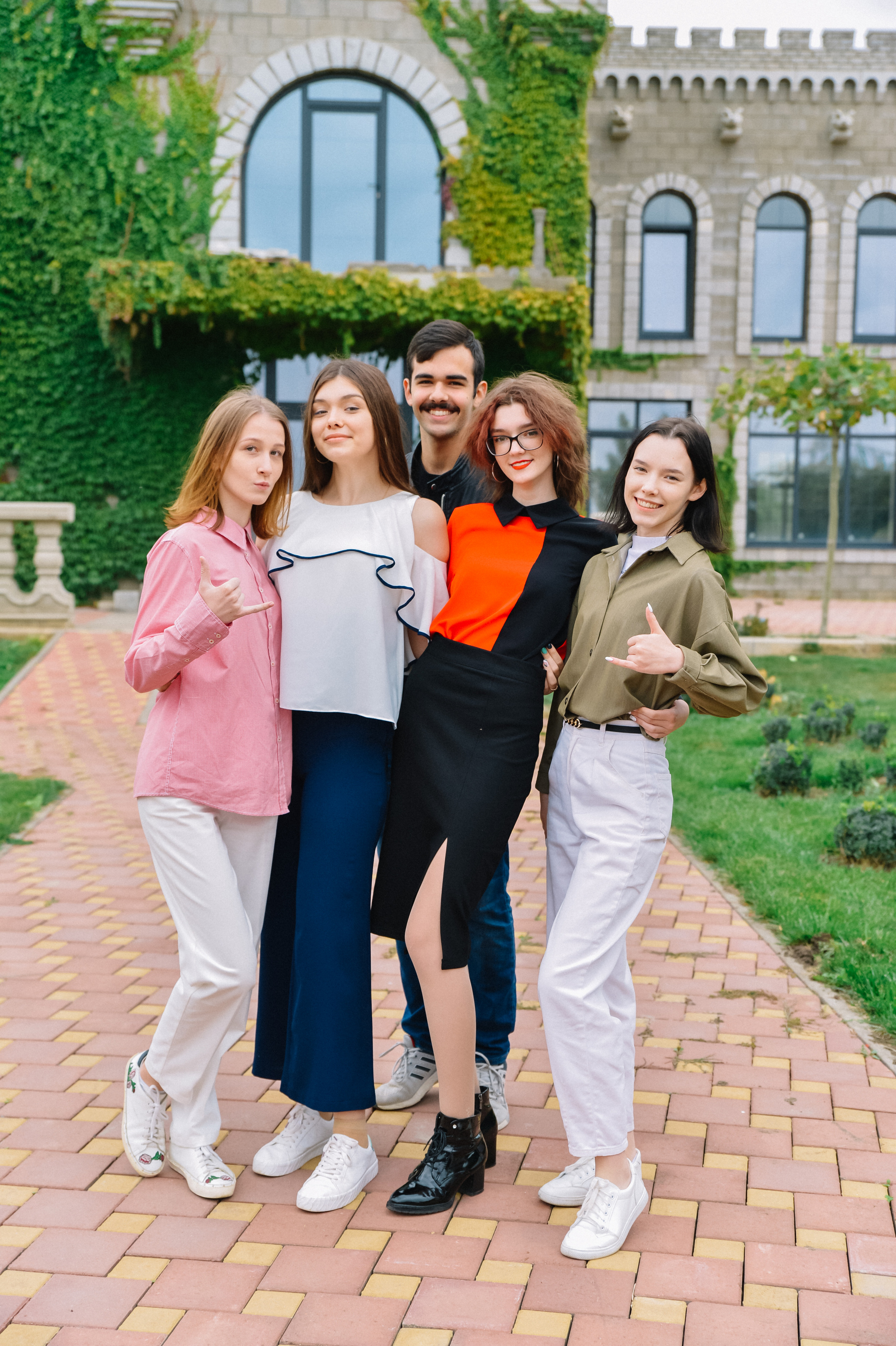 Групповые фотографии. ProAlbom — Выпускные альбомы в Кореновске и Краснодарском крае