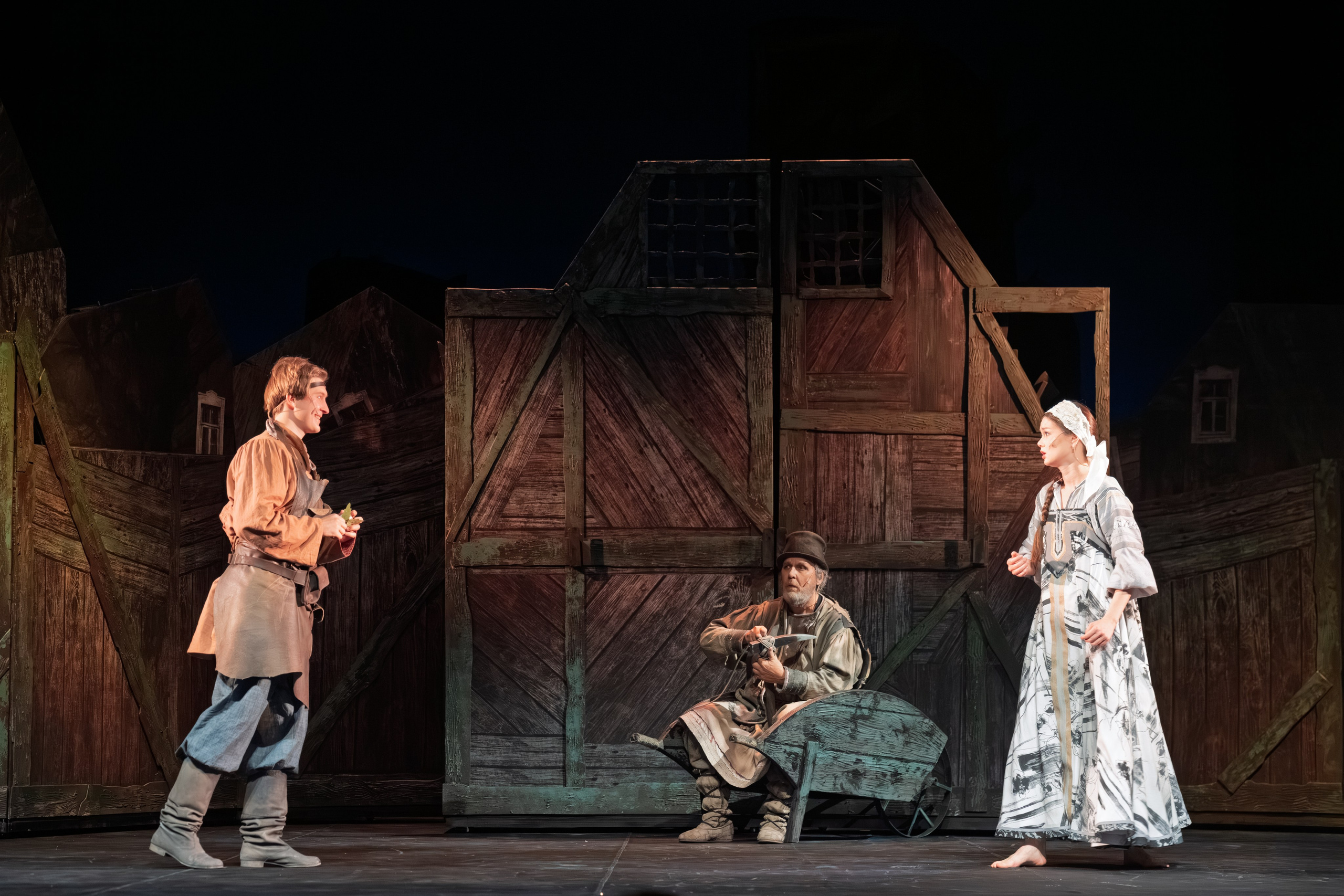 Театр Терезы Дуровой: Малахитовая Шкатулка. Сайт фотографа Сергея Абрамова