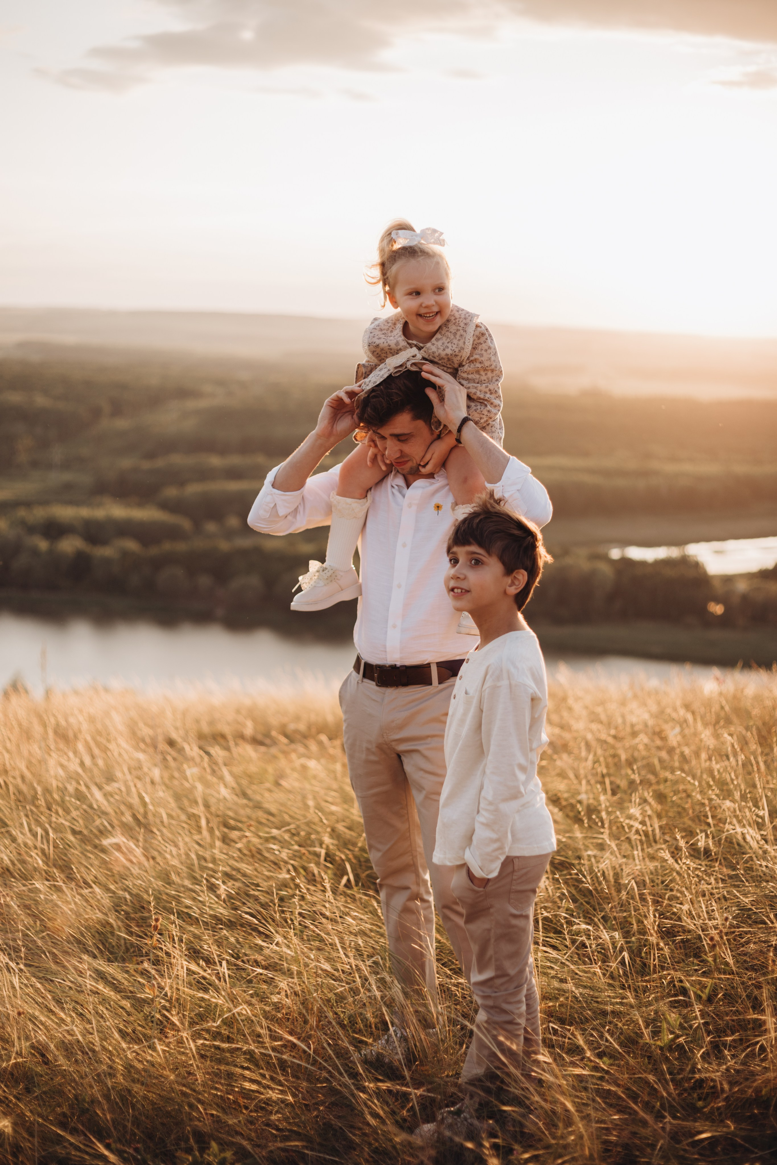 Папа, мама, Елисей и Ева. Регина Мингалимова, семейный и свадебный фотограф в Казани