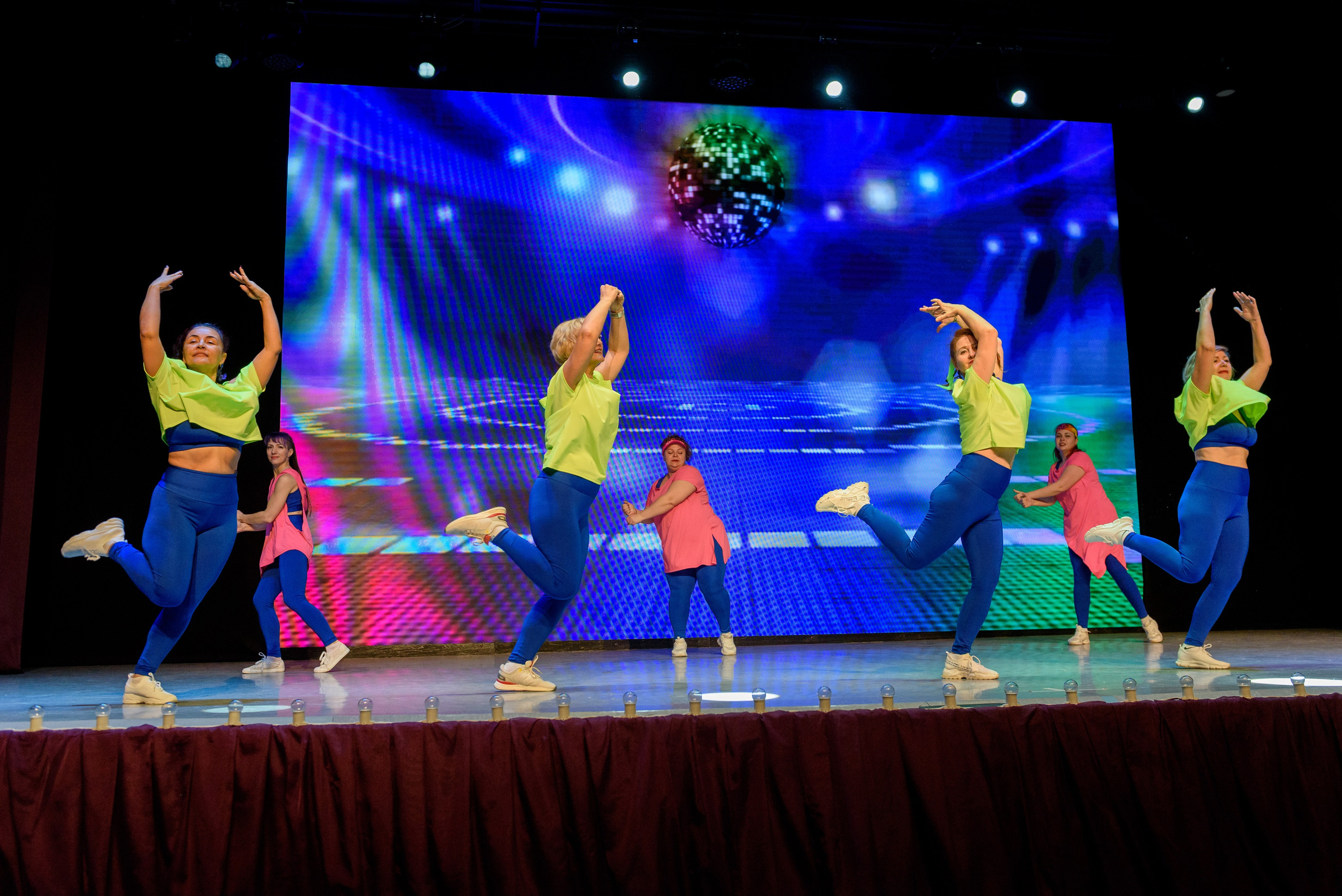 Отчётный концерт «Зажигай». Главная