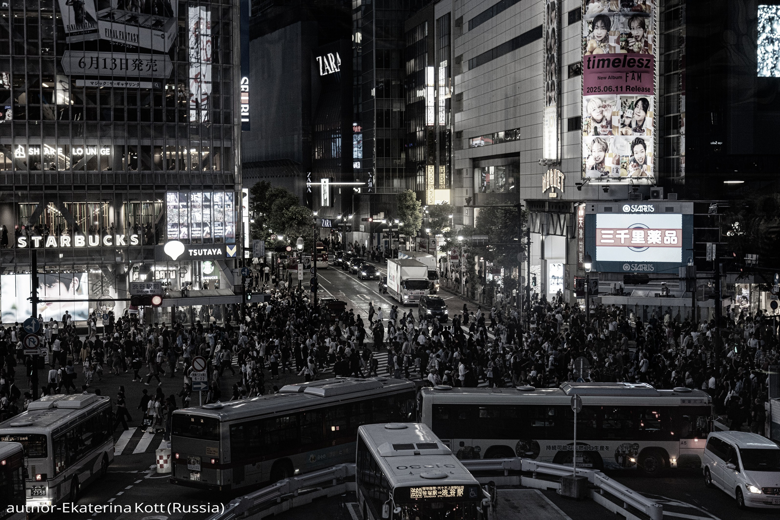 Gallery. UNUSUAL TALENT magazine