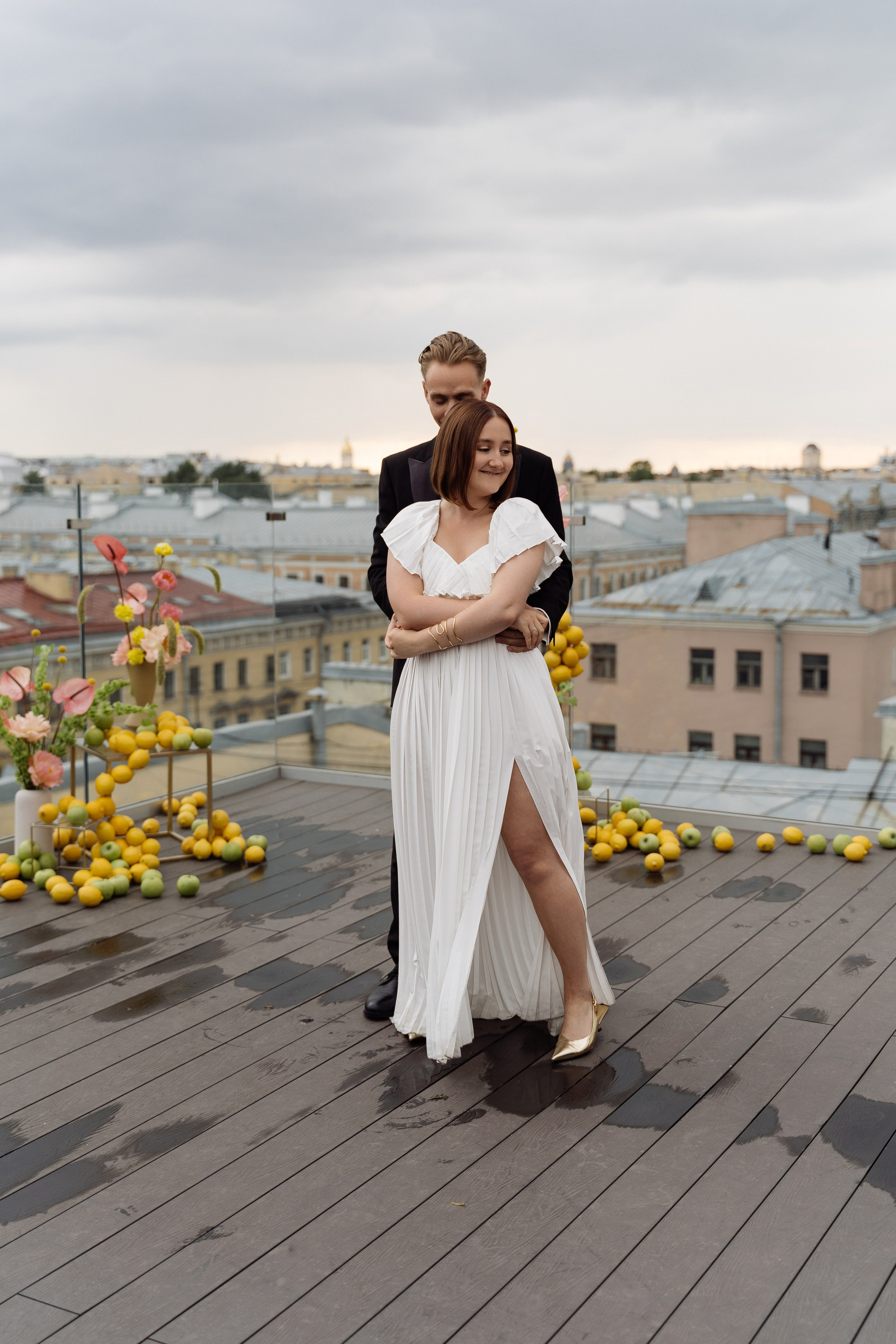 Свадьба на крыше Петербурга. Свадебный фотограф организатор в Санкт-Петербурге Ассоль Опарина