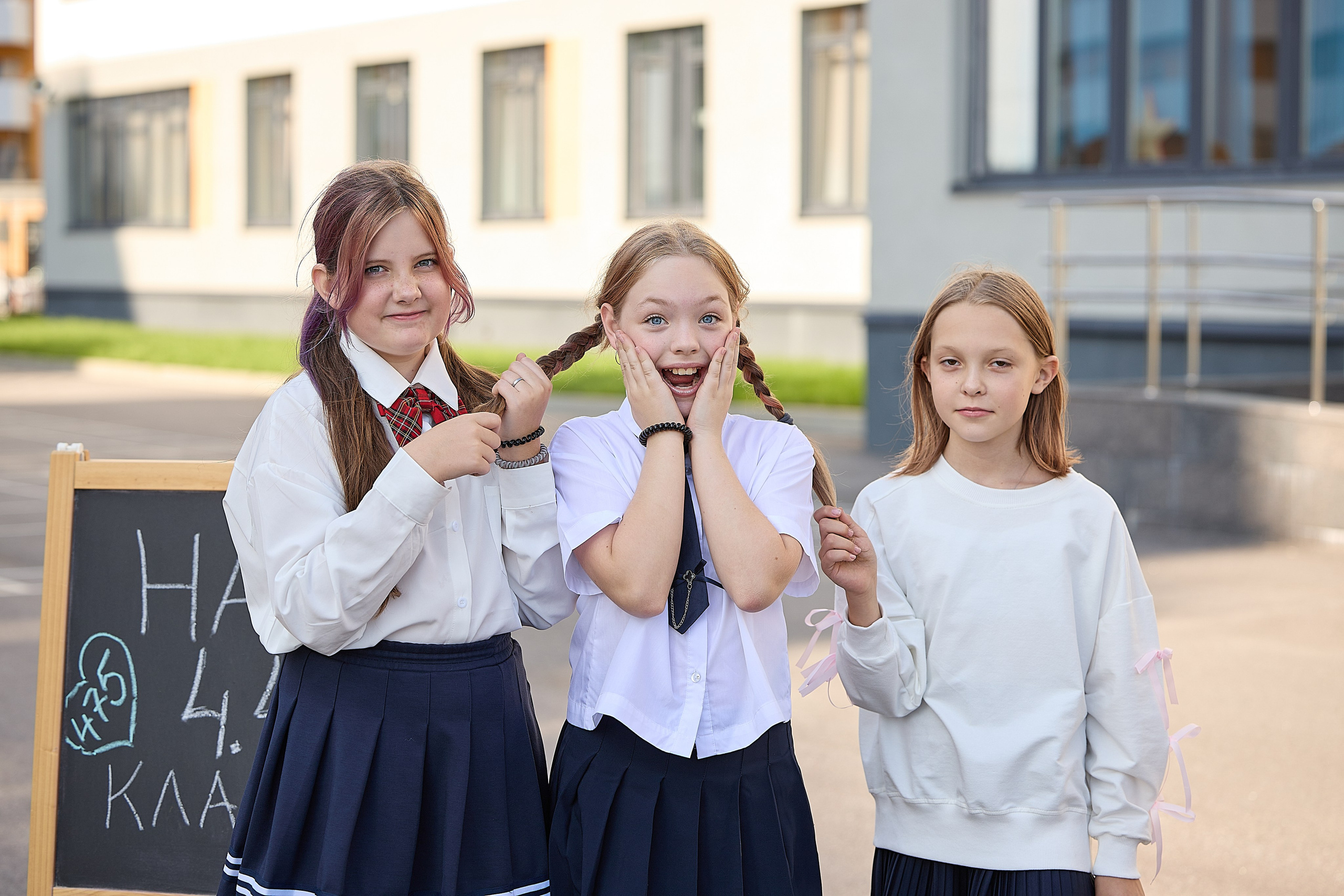 Осенняя съёмка около школы. Школьный фотограф в Санкт-Петербурге Бочарова Ольга