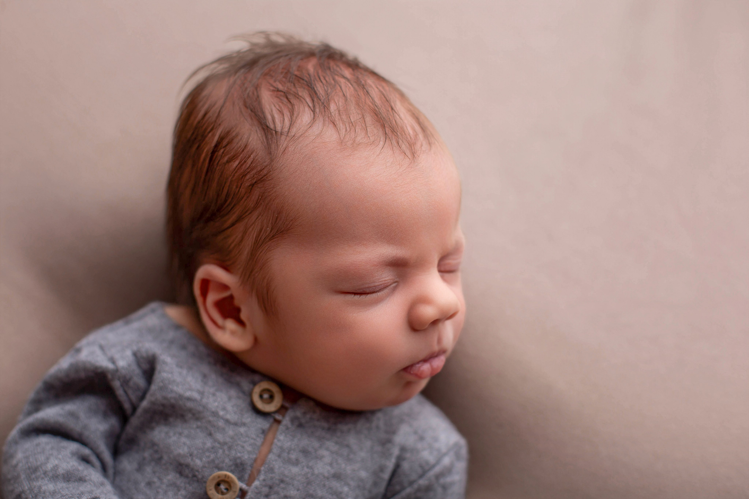 Фотографии новорожденных мальчиков. Семейный, детский фотограф в Великом Новгороде Юлия Федичева. Фотограф новорожденных