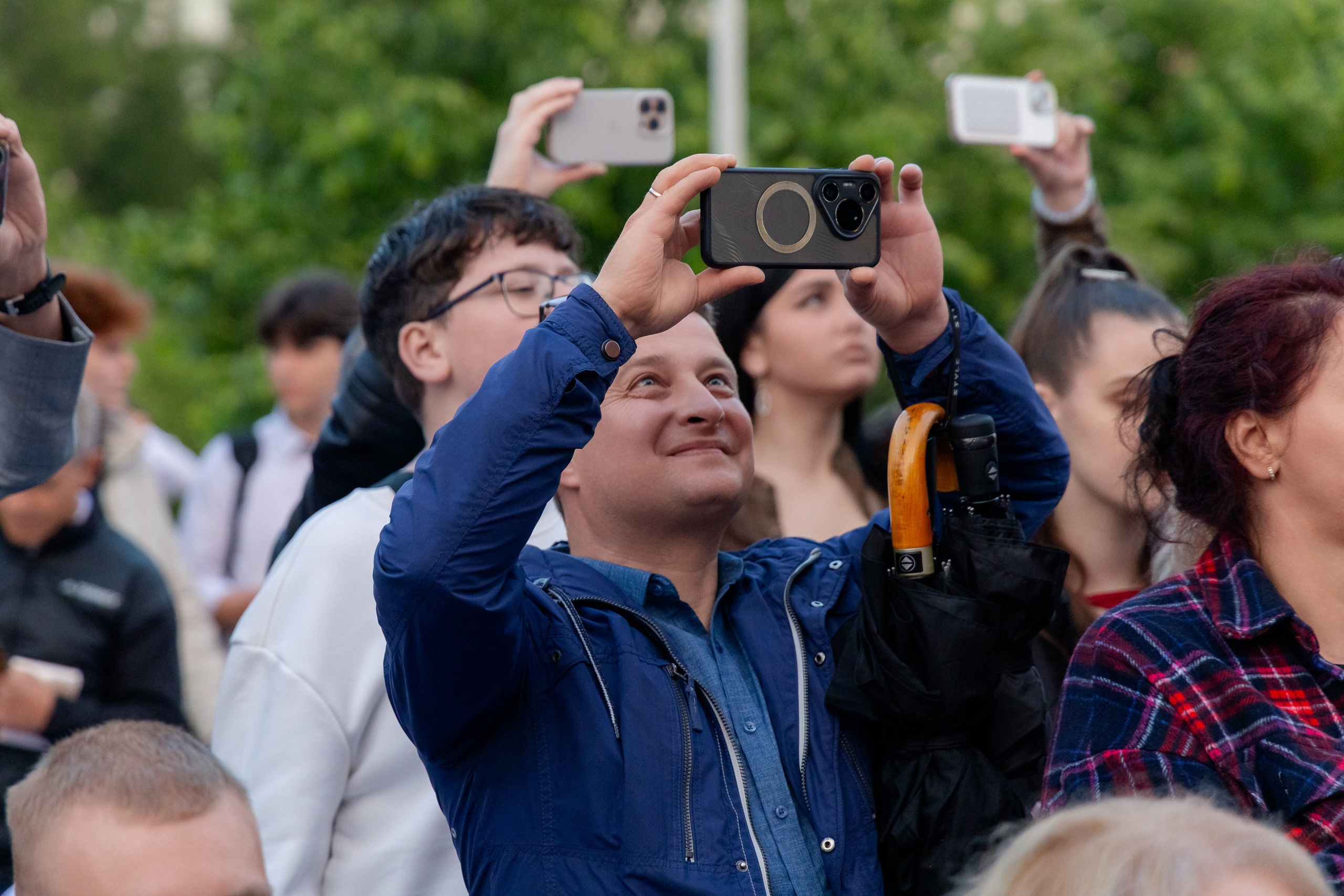 Школьный выпускной 2025 год в Минске, Беларуси. Свадебный фотограф в Минске/Беларуси Сергей Спиридонов